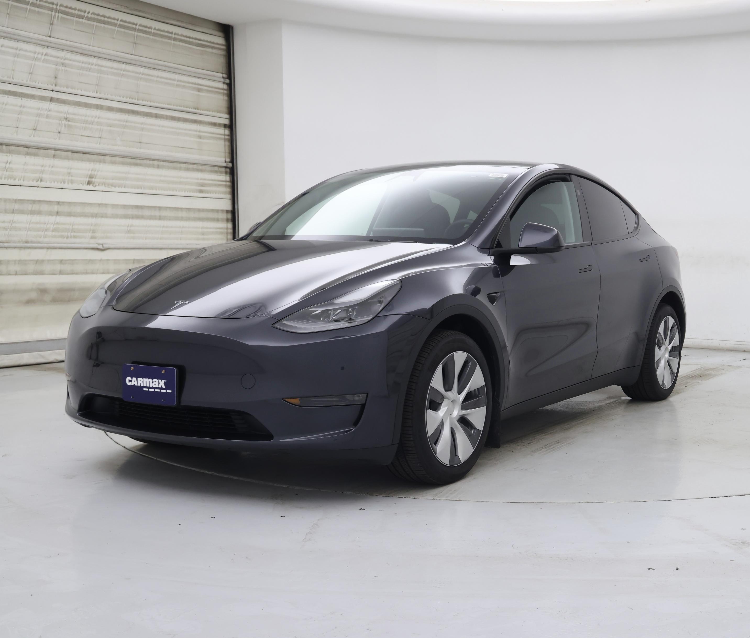 Thumbnail: 2024 Tesla Model Y - 4