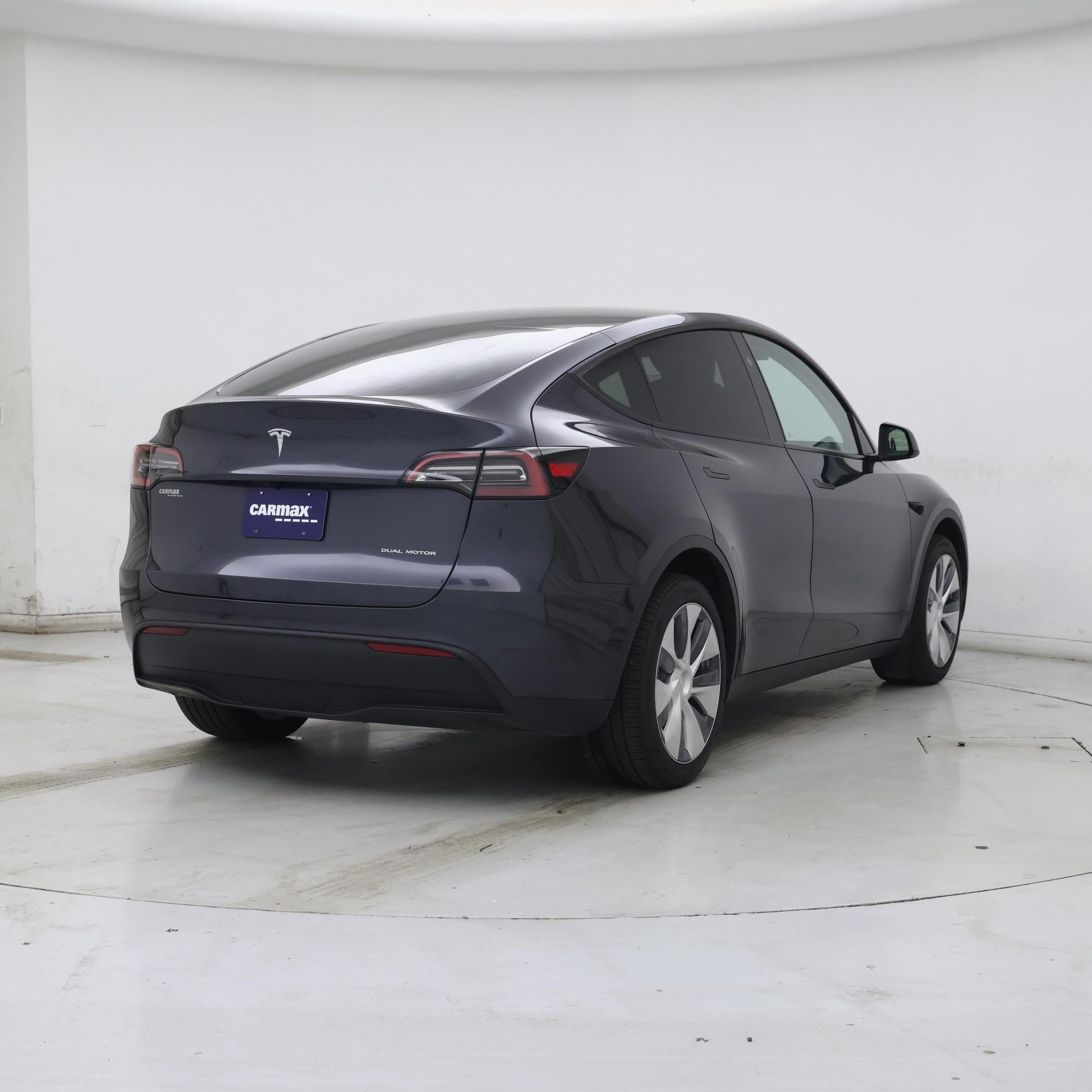 Thumbnail: 2024 Tesla Model Y - 8