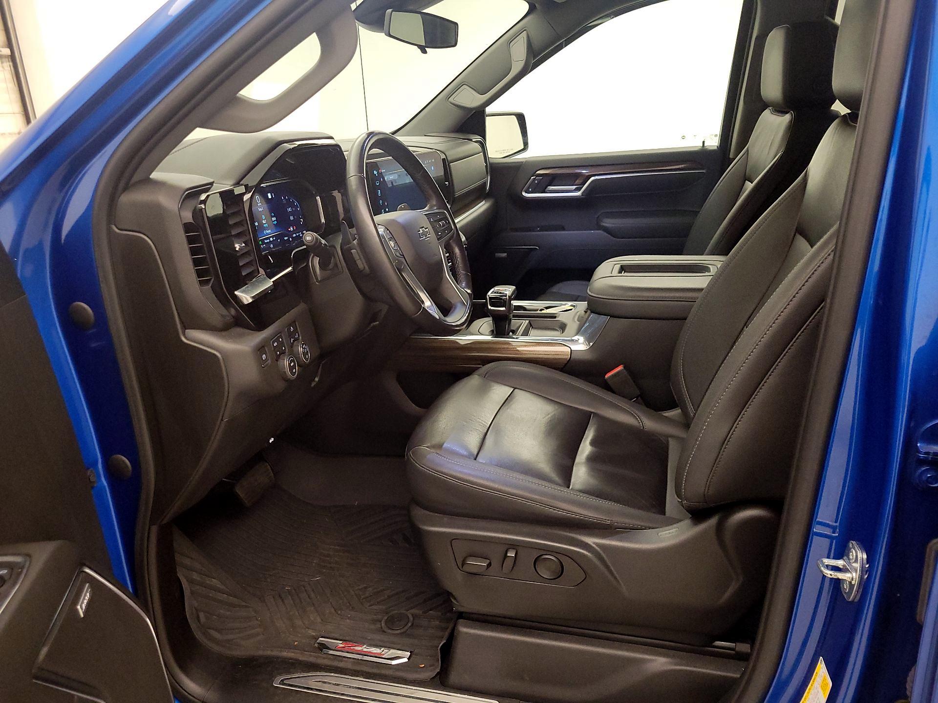 Thumbnail: 2022 Chevrolet Silverado 1500 - 11