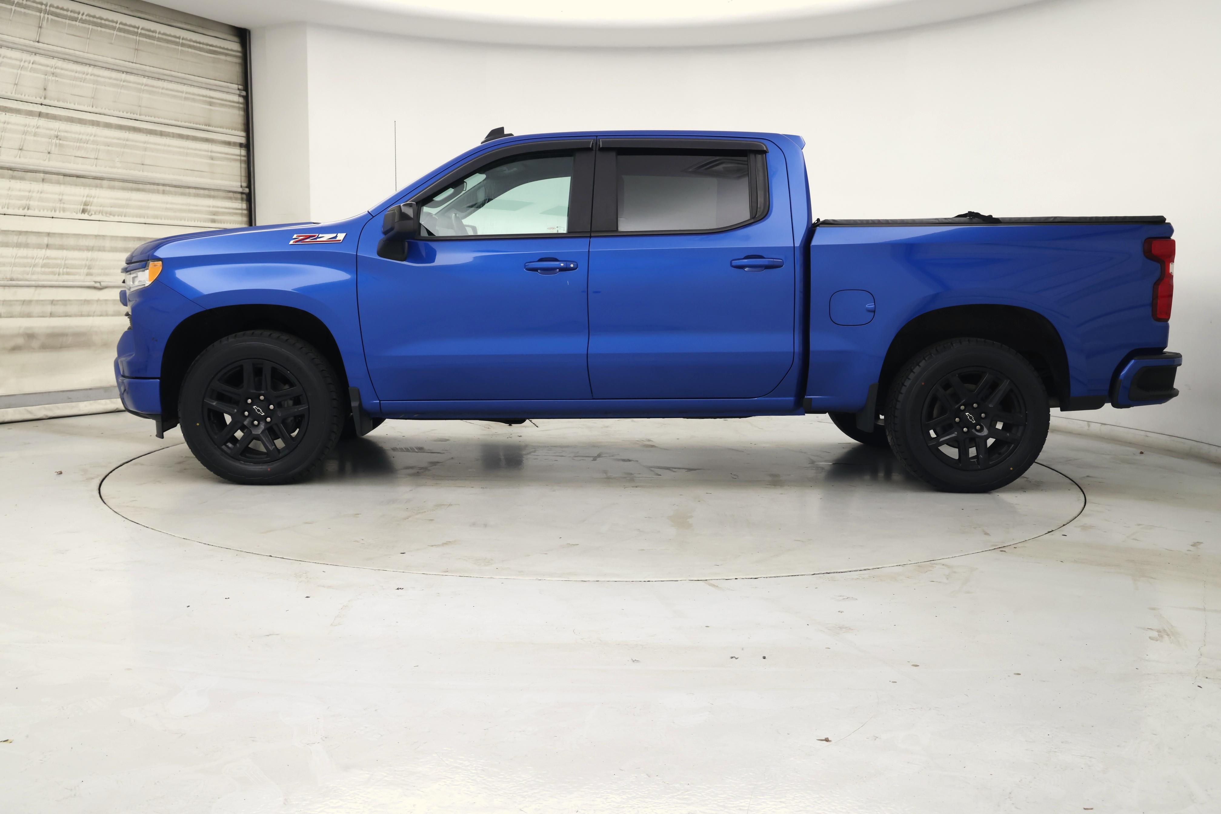 Thumbnail: 2022 Chevrolet Silverado 1500 - 3