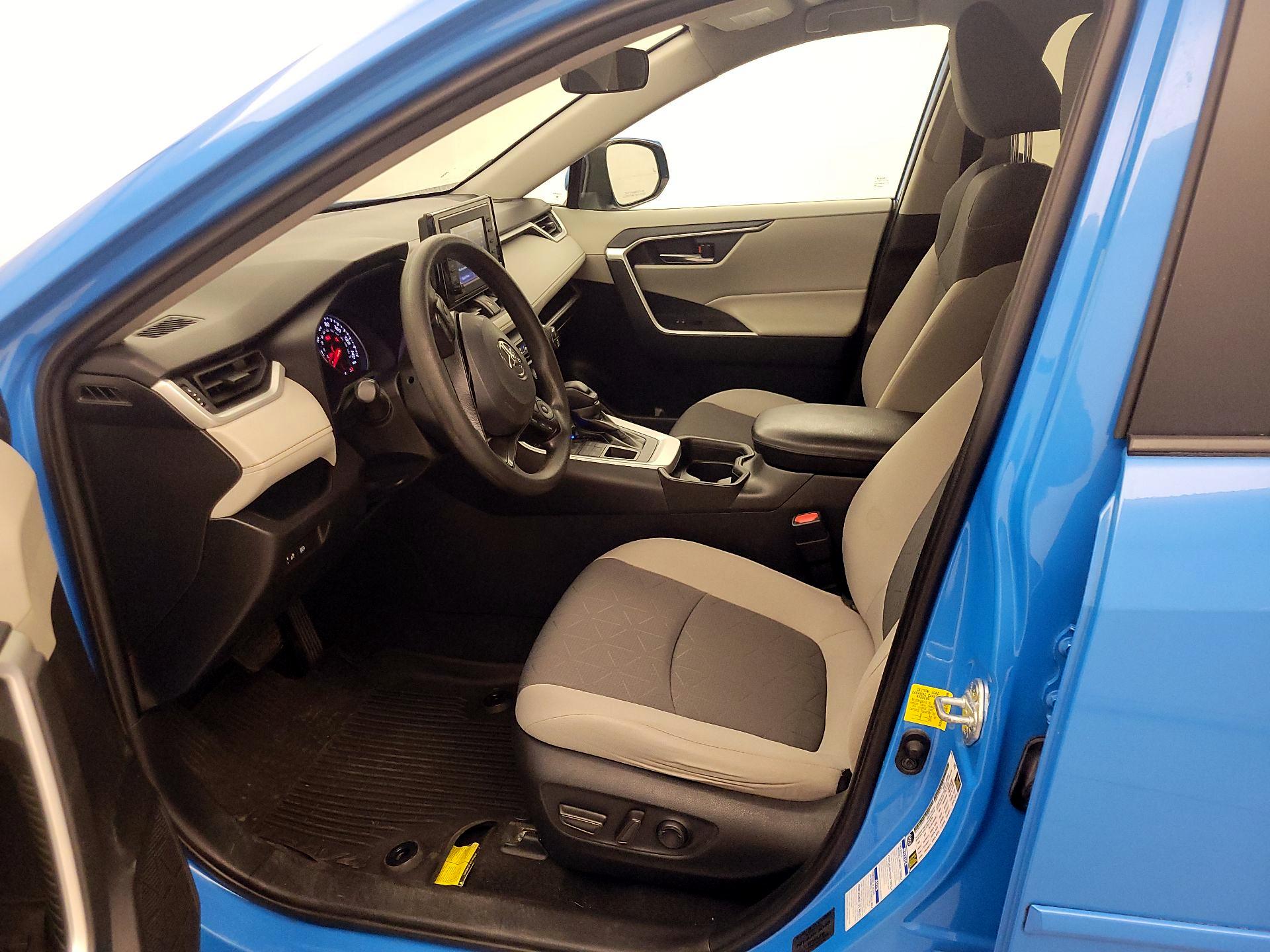 Thumbnail: 2021 Toyota RAV4 - 11