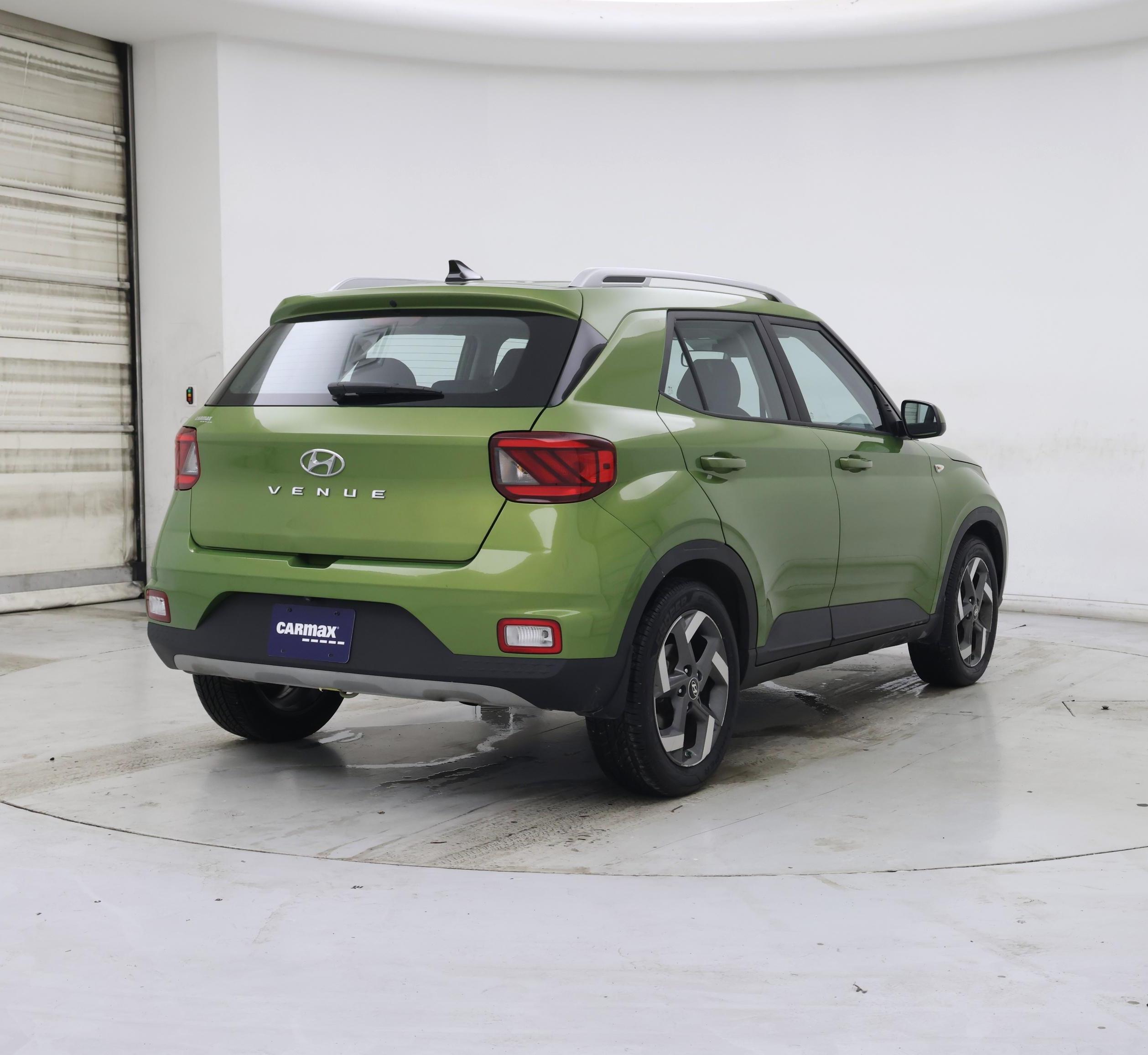 Thumbnail: 2022 Hyundai Venue - 8