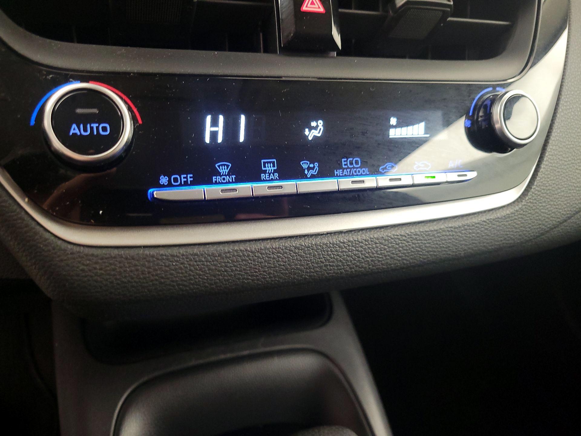 Thumbnail: 2022 Toyota Corolla - 16