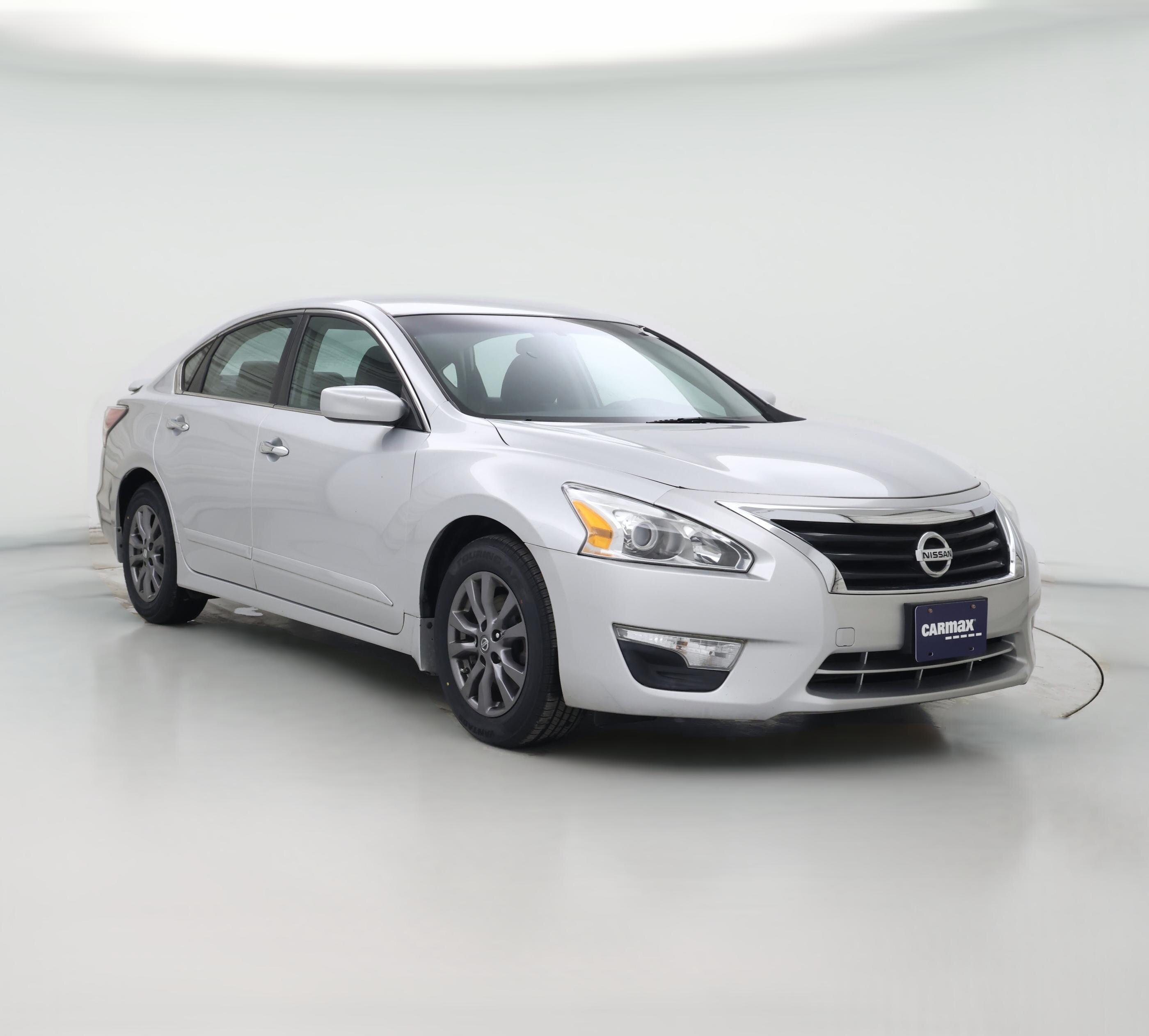 Thumbnail: 2015 Nissan Altima - 1
