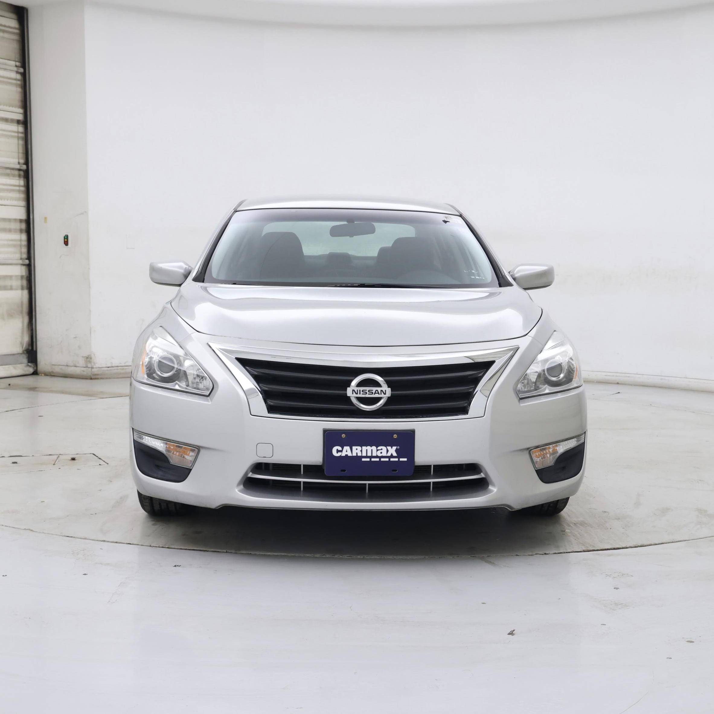 Thumbnail: 2015 Nissan Altima - 5