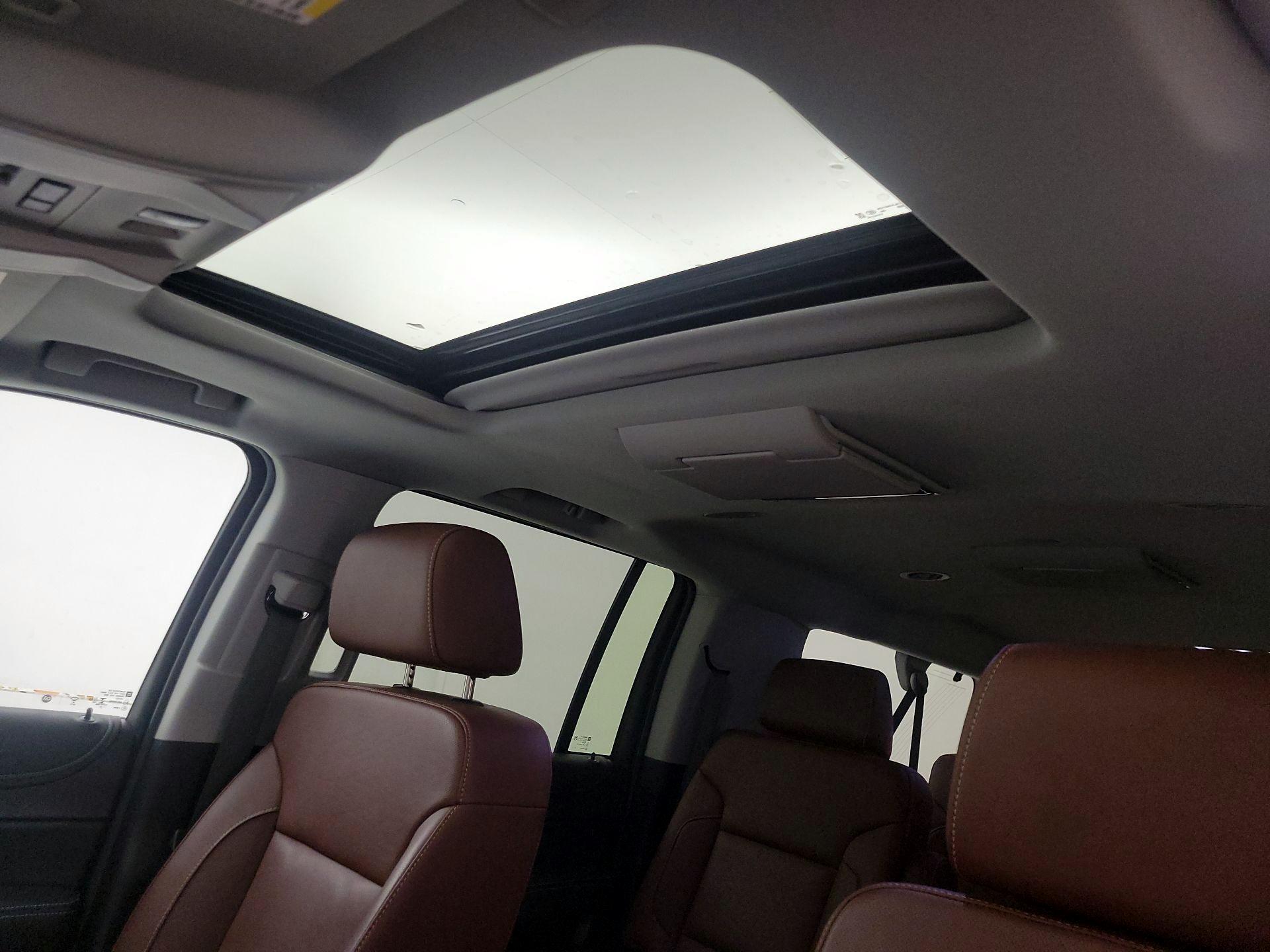 Thumbnail: 2020 Chevrolet Suburban - 20