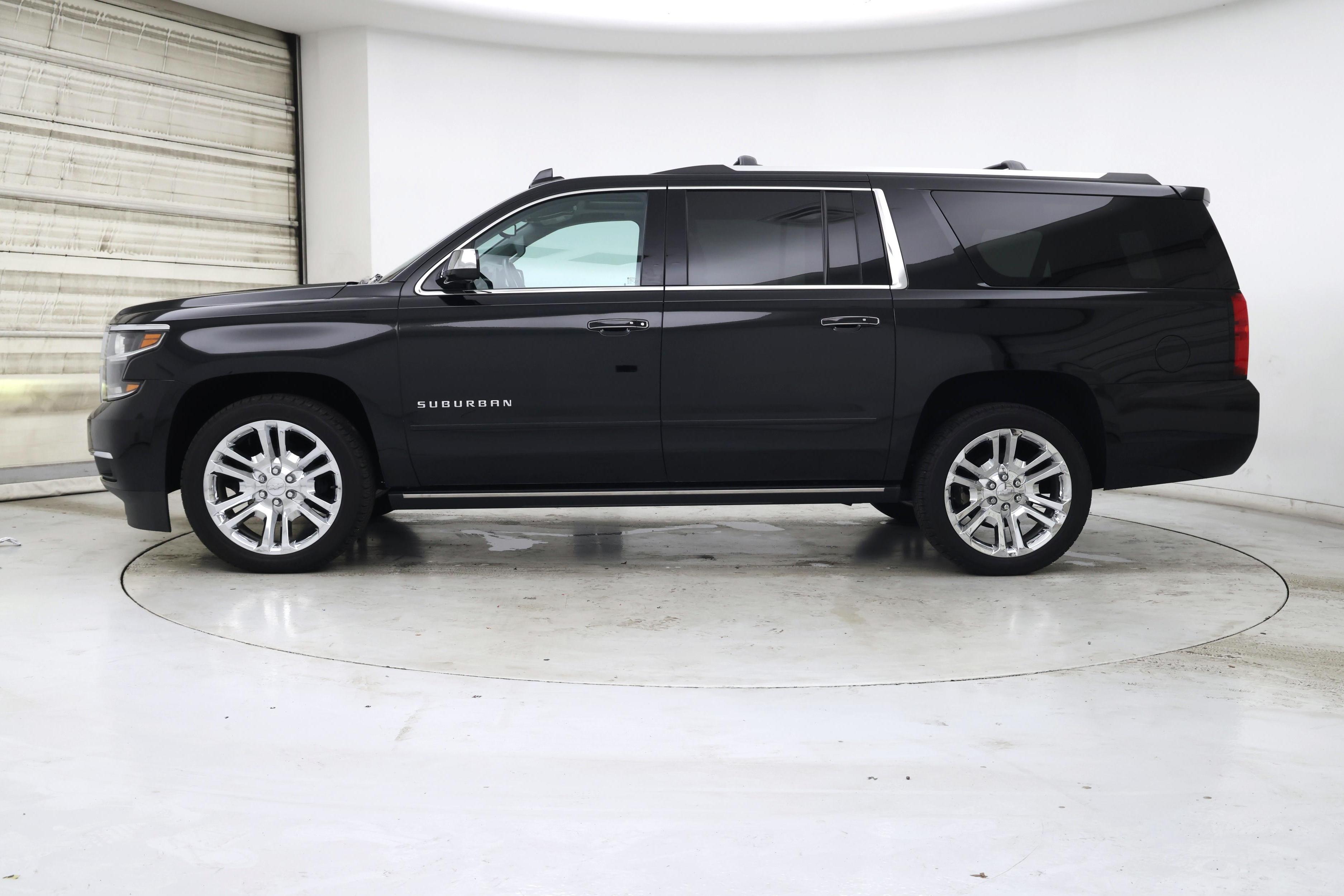 Thumbnail: 2020 Chevrolet Suburban - 3