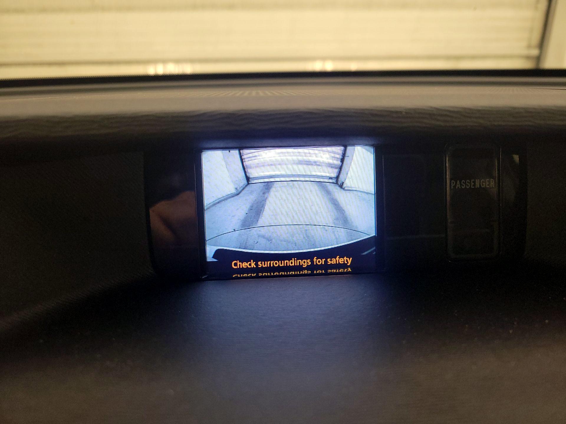 Thumbnail: 2014 Toyota Sienna - 14