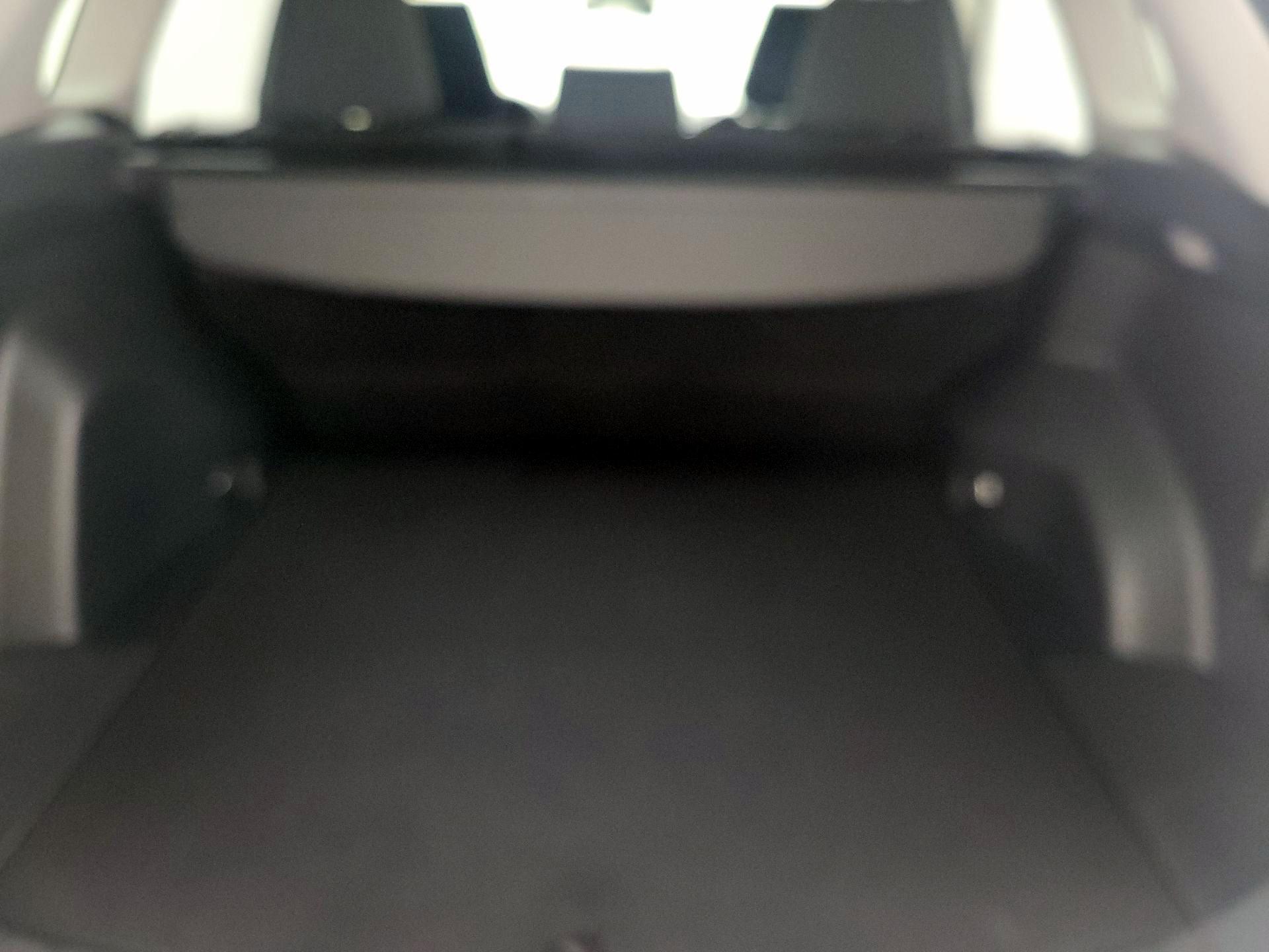 Thumbnail: 2019 Toyota RAV4 - 20