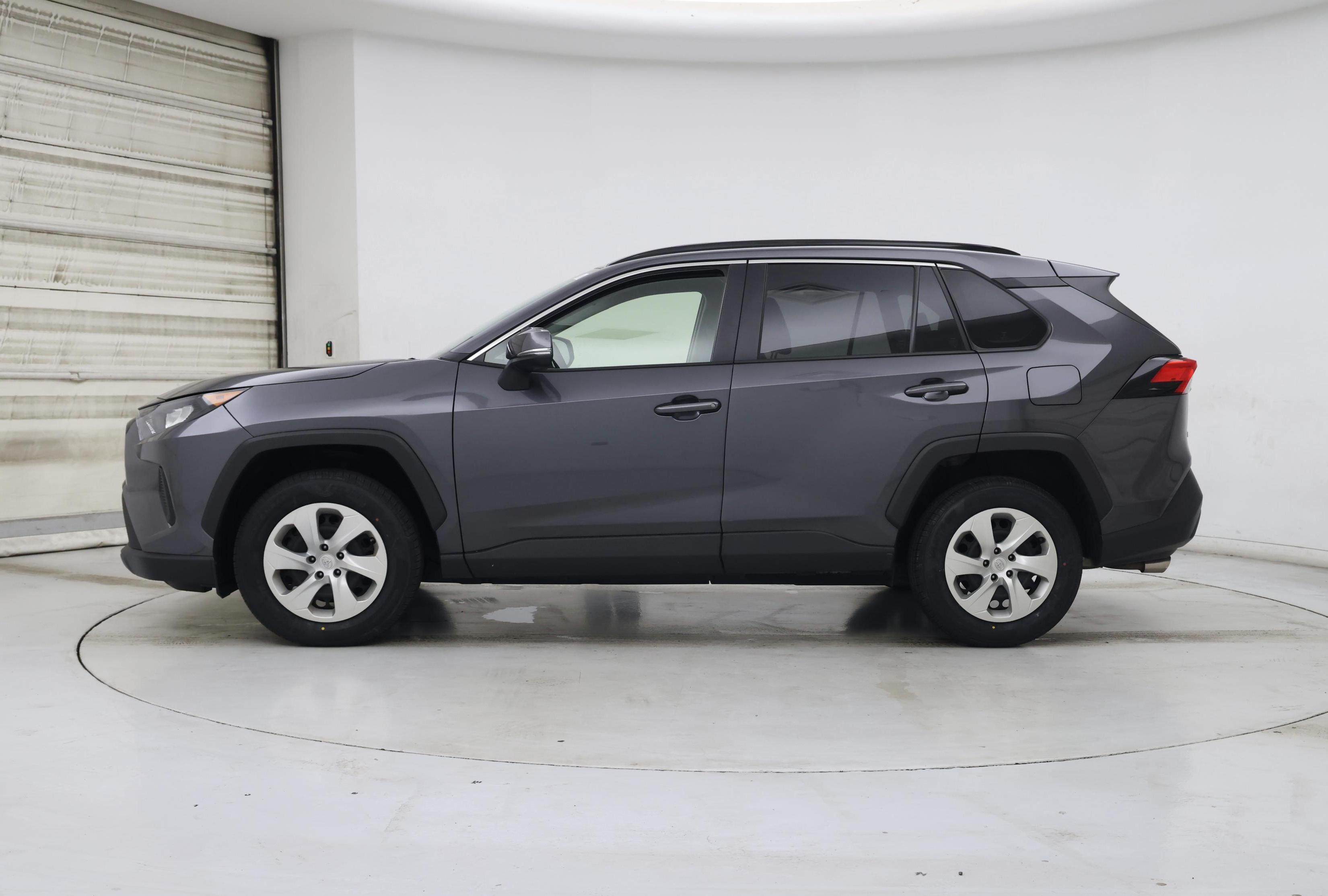 Thumbnail: 2019 Toyota RAV4 - 3