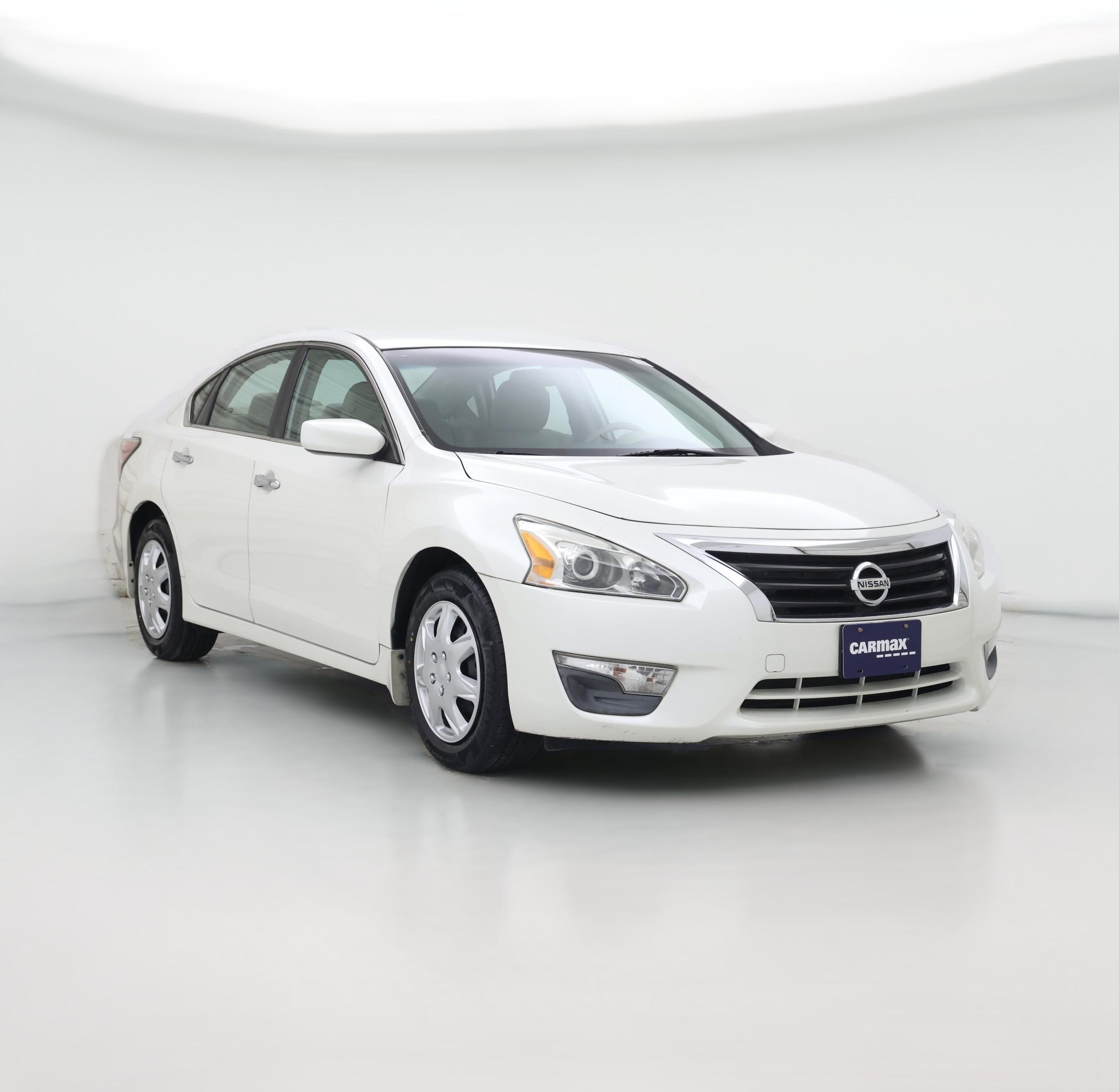 Thumbnail: 2015 Nissan Altima - 1