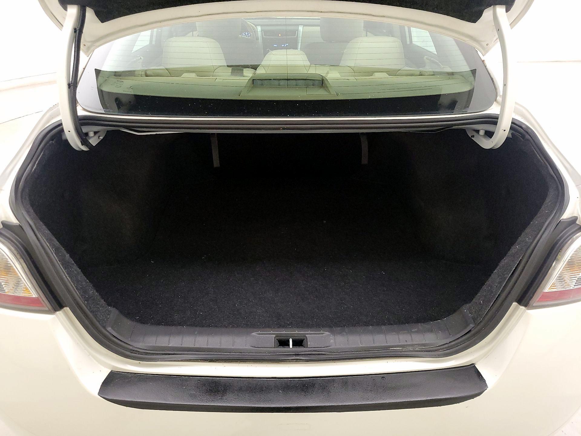 Thumbnail: 2015 Nissan Altima - 19