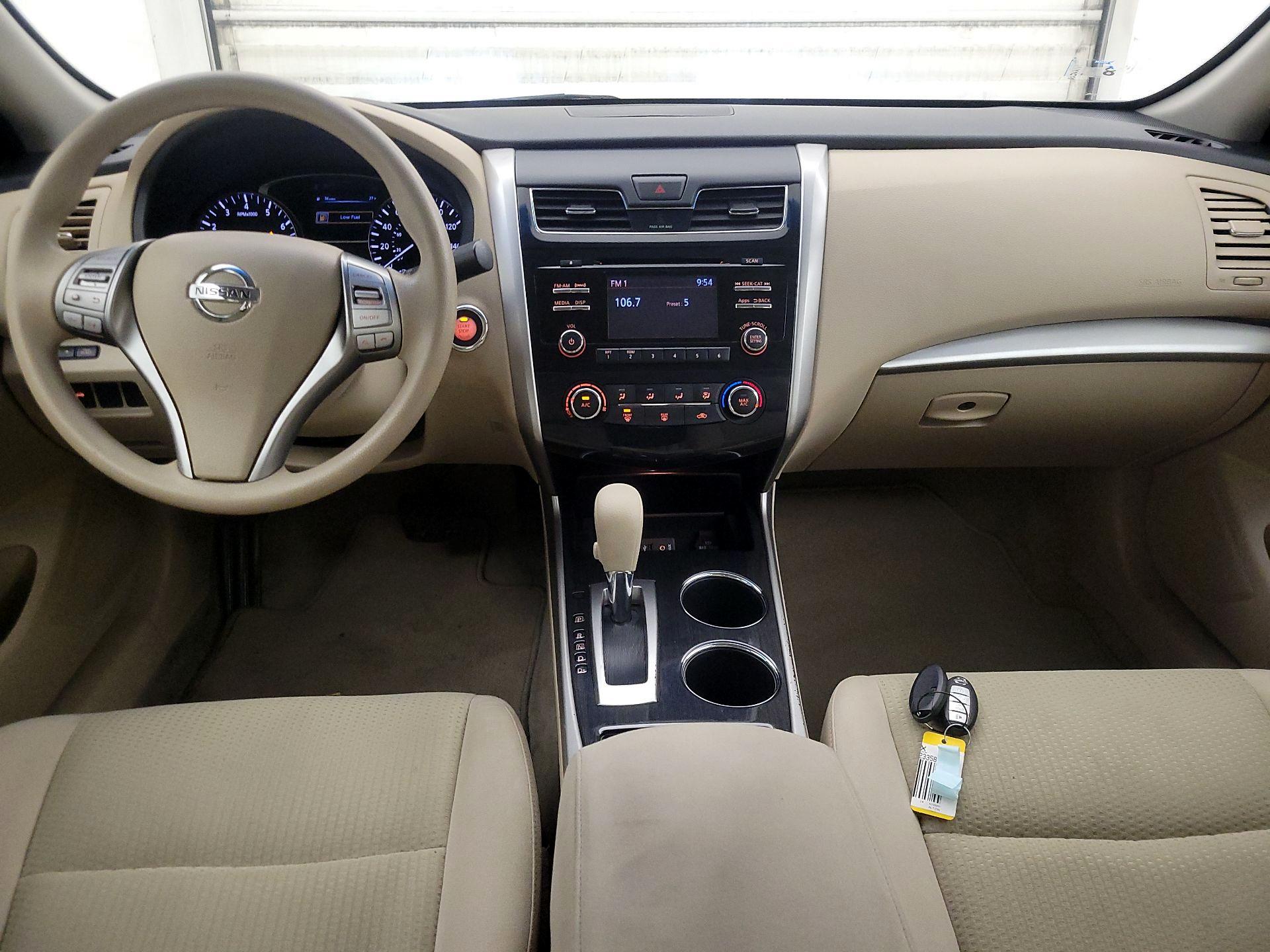 Thumbnail: 2014 Nissan Altima - 9