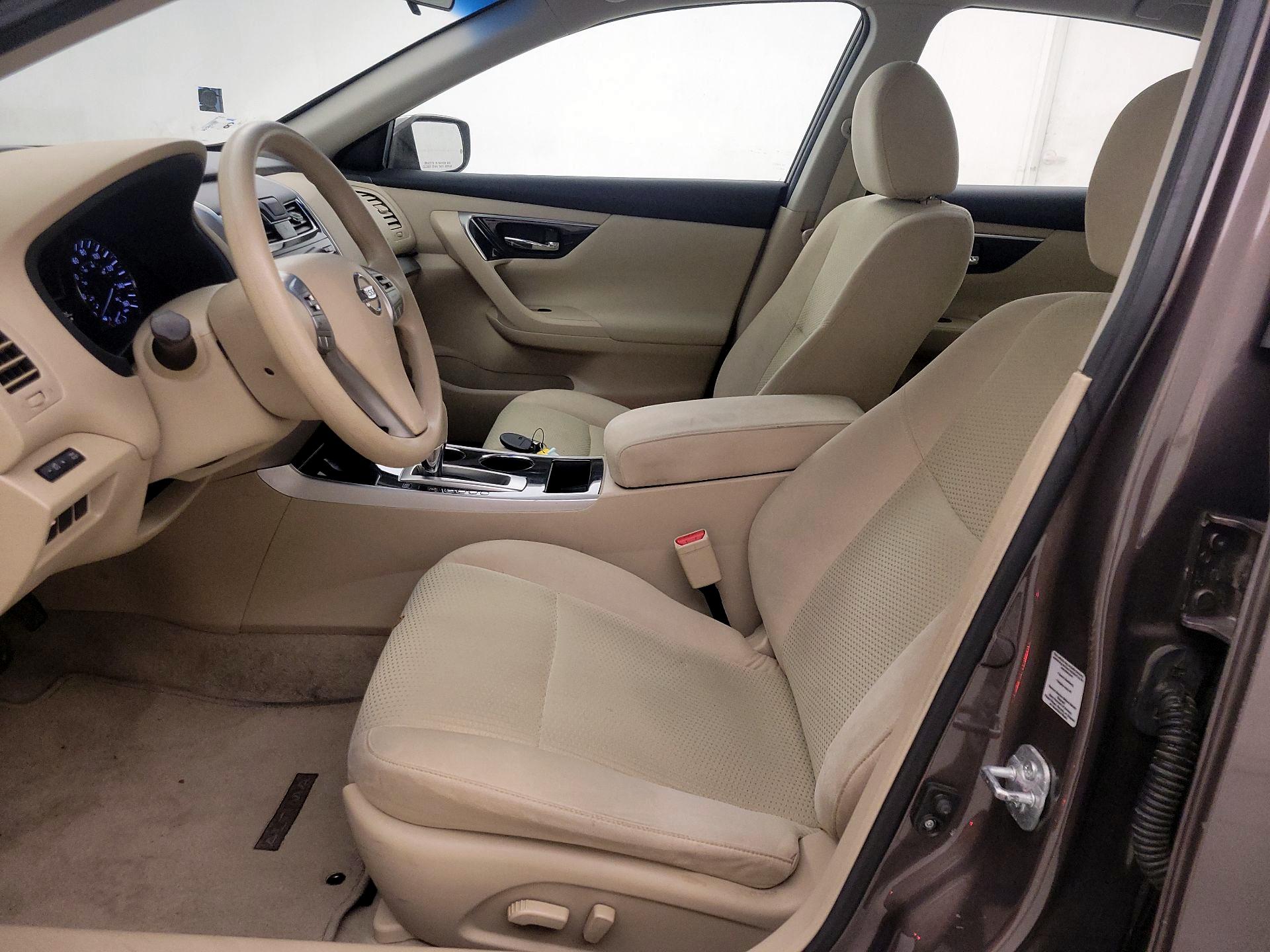 Thumbnail: 2014 Nissan Altima - 11