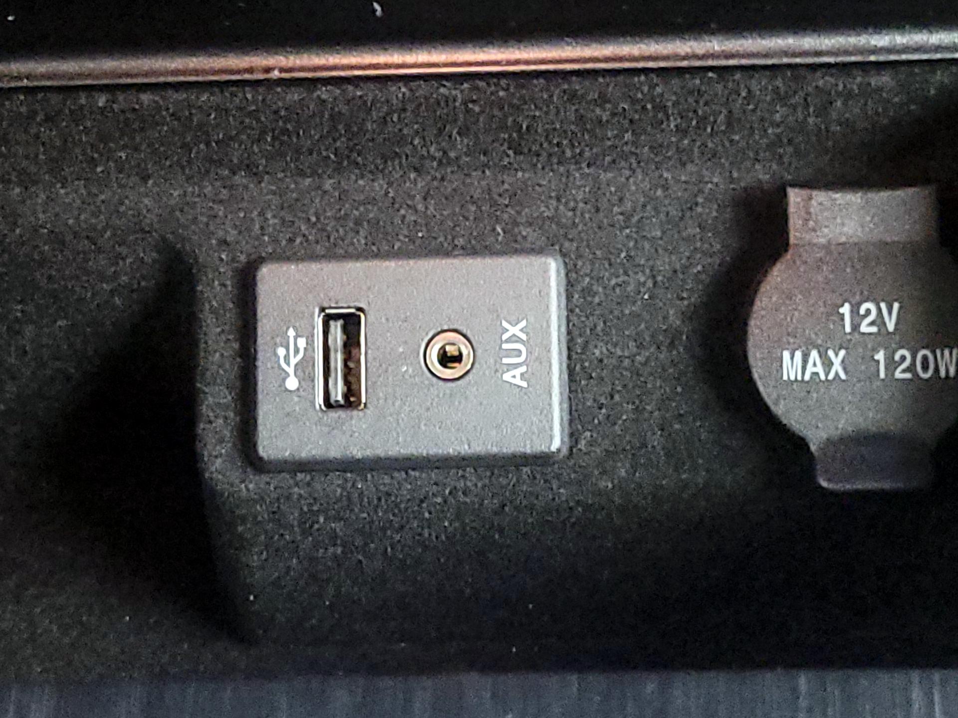 Thumbnail: 2014 Nissan Altima - 18