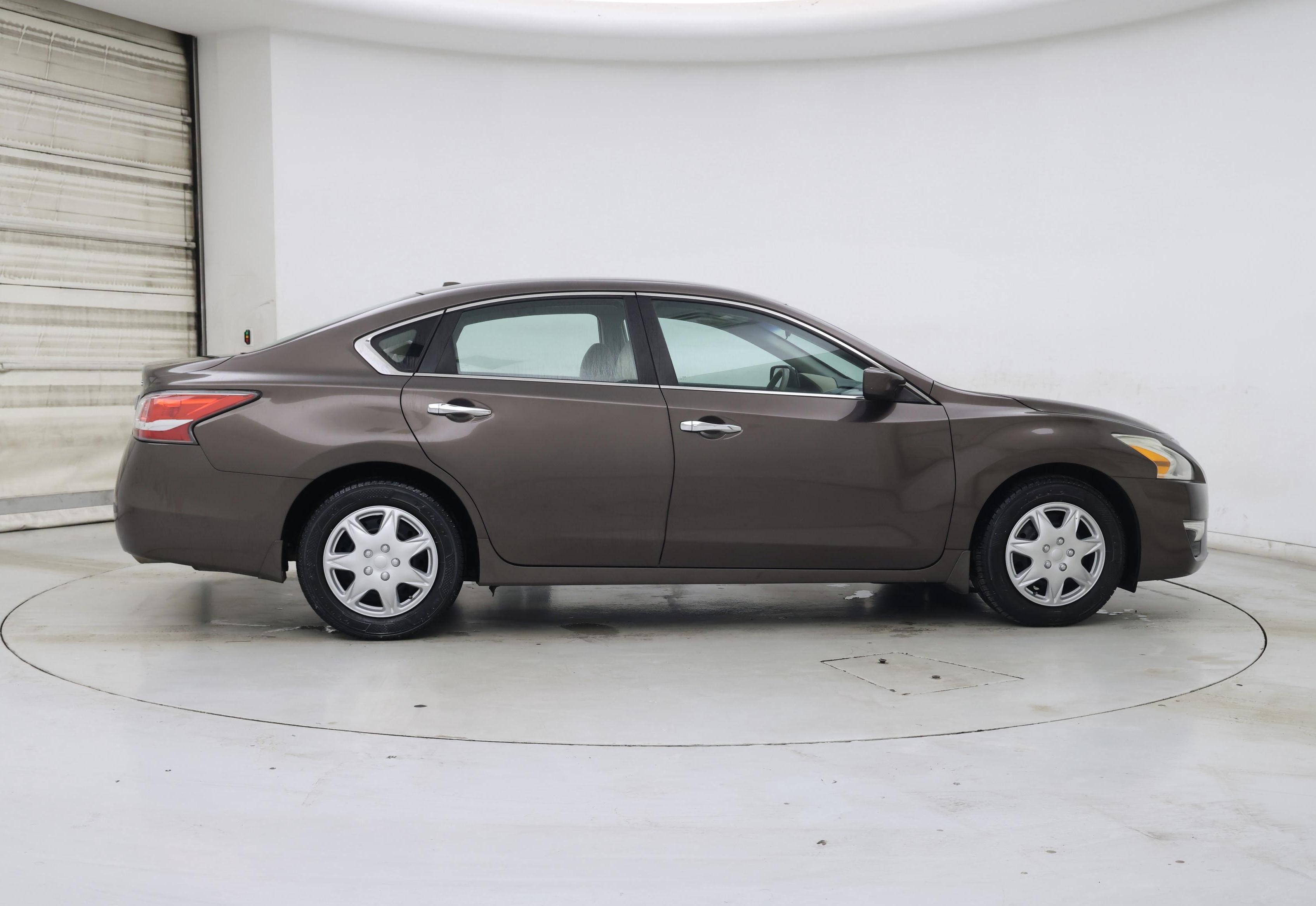 Thumbnail: 2014 Nissan Altima - 7