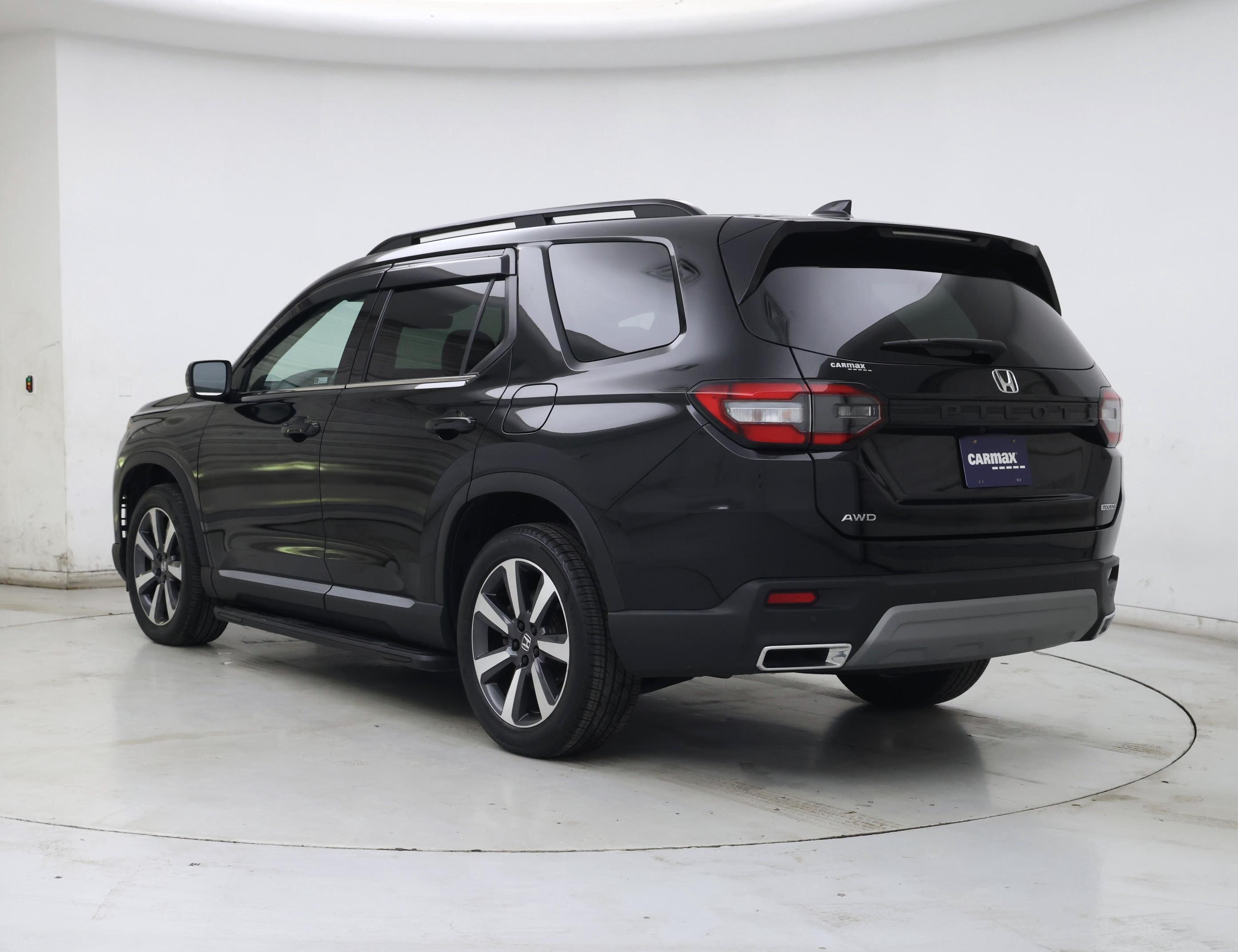 Thumbnail: 2023 Honda Pilot - 2