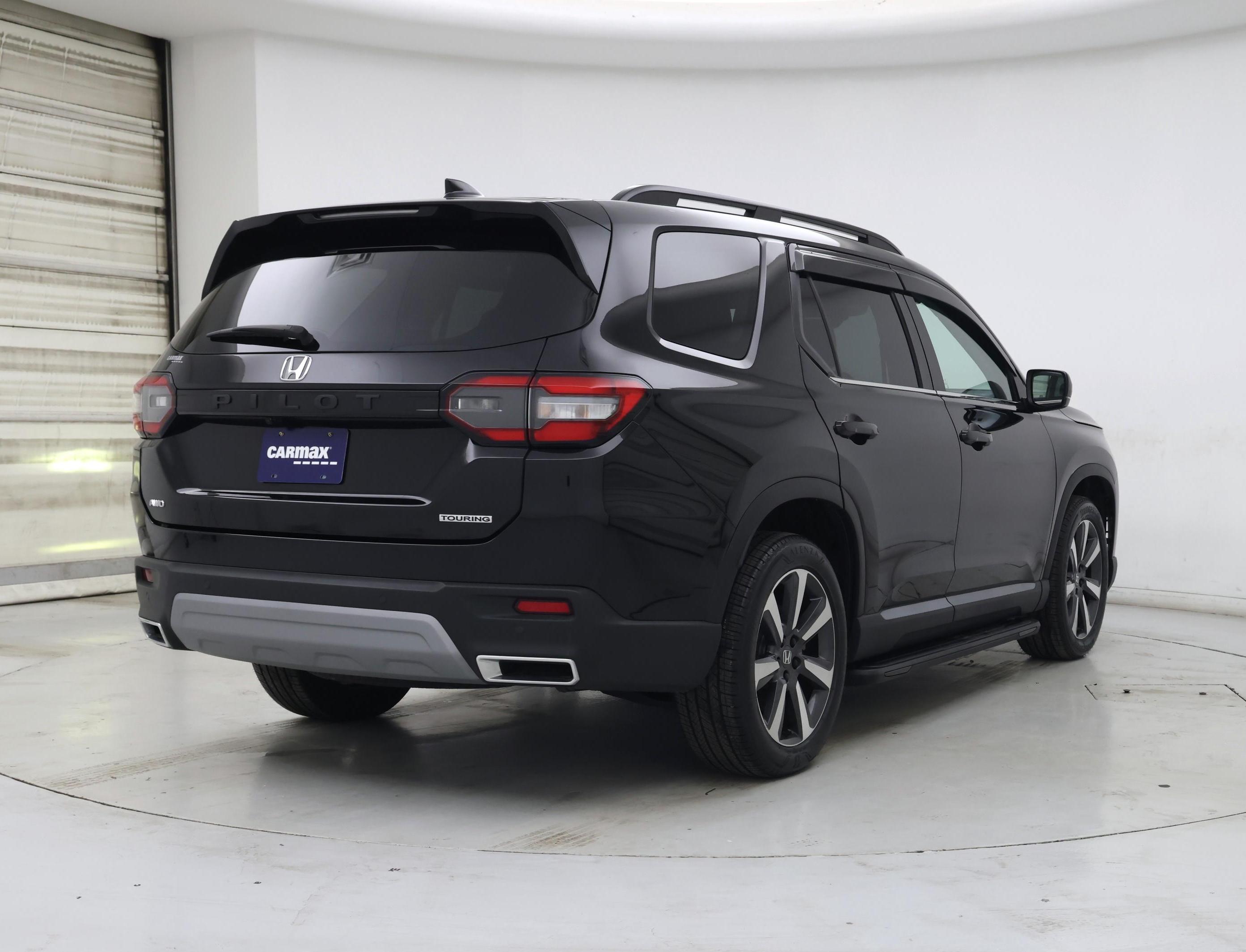 Thumbnail: 2023 Honda Pilot - 8