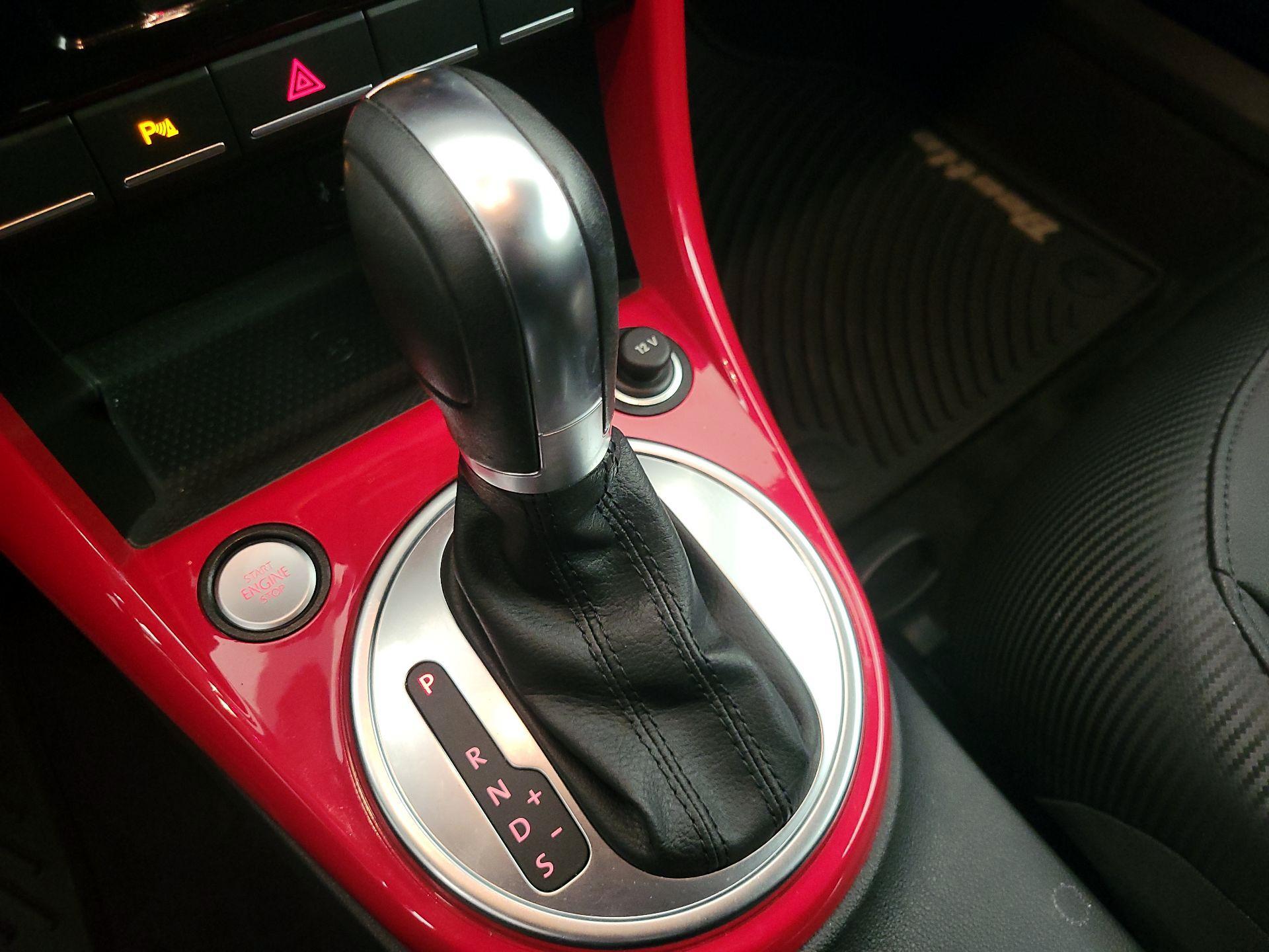 Thumbnail: 2019 Volkswagen Beetle - 18