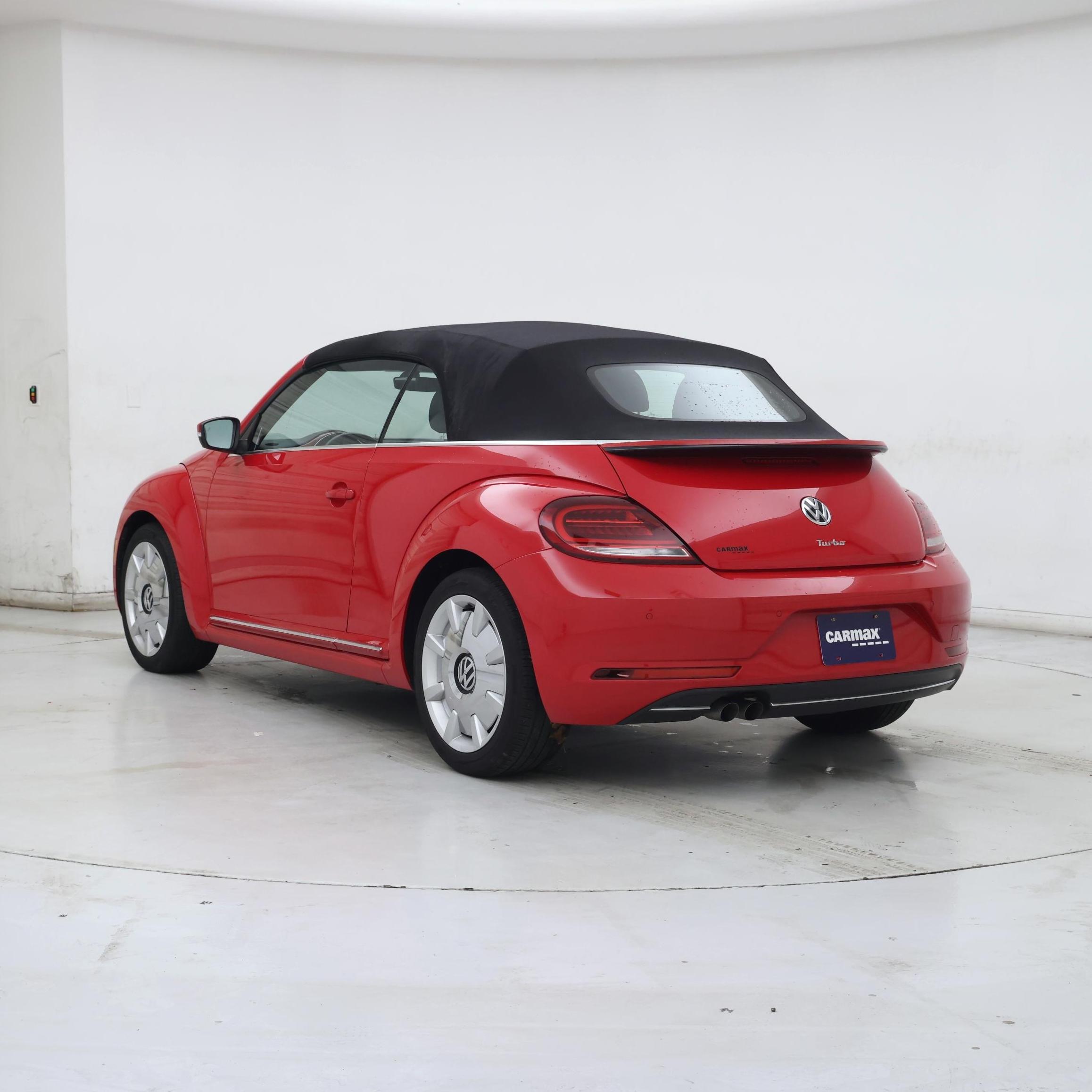 Thumbnail: 2019 Volkswagen Beetle - 2