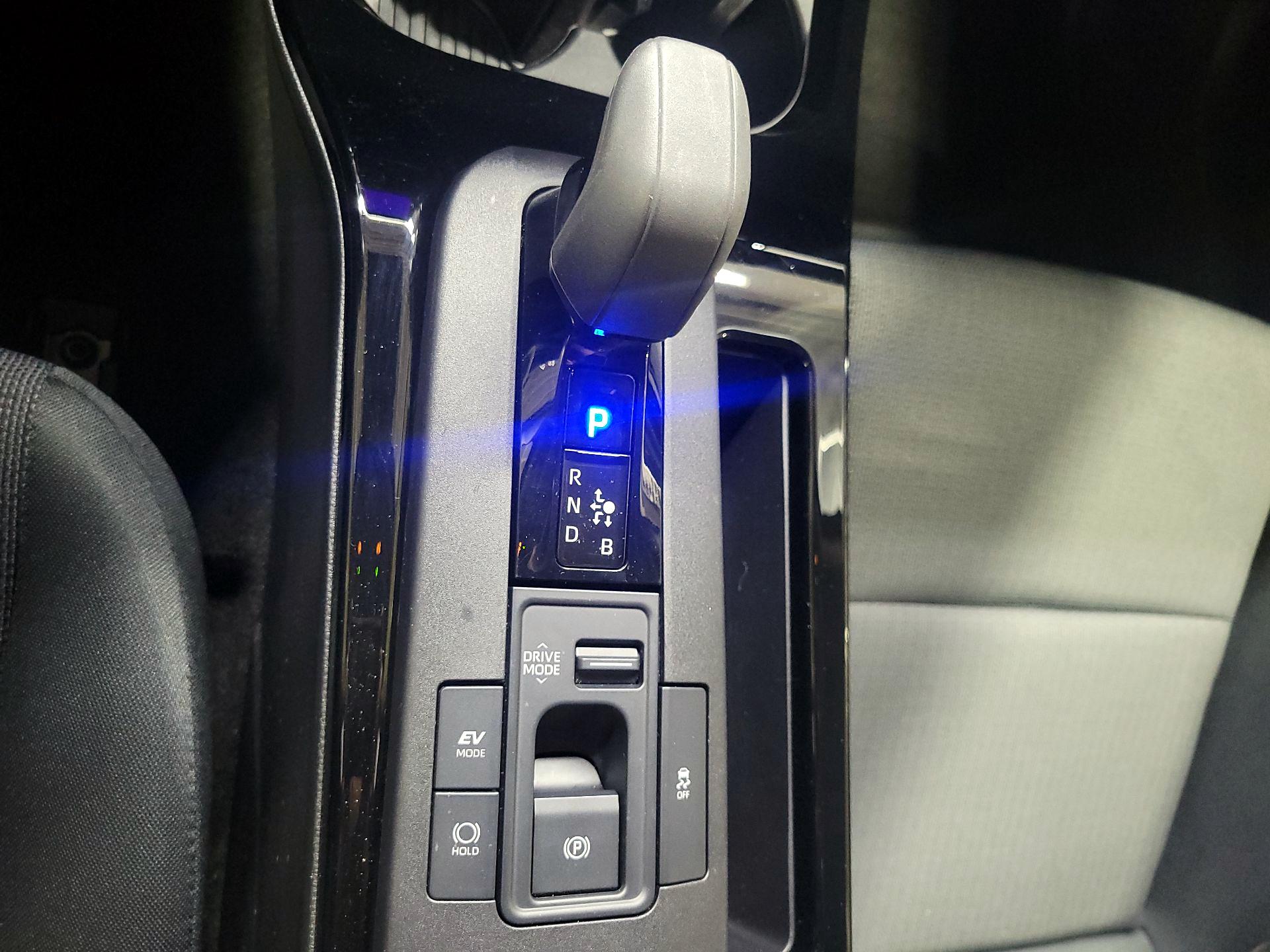 Thumbnail: 2024 Toyota Prius - 17