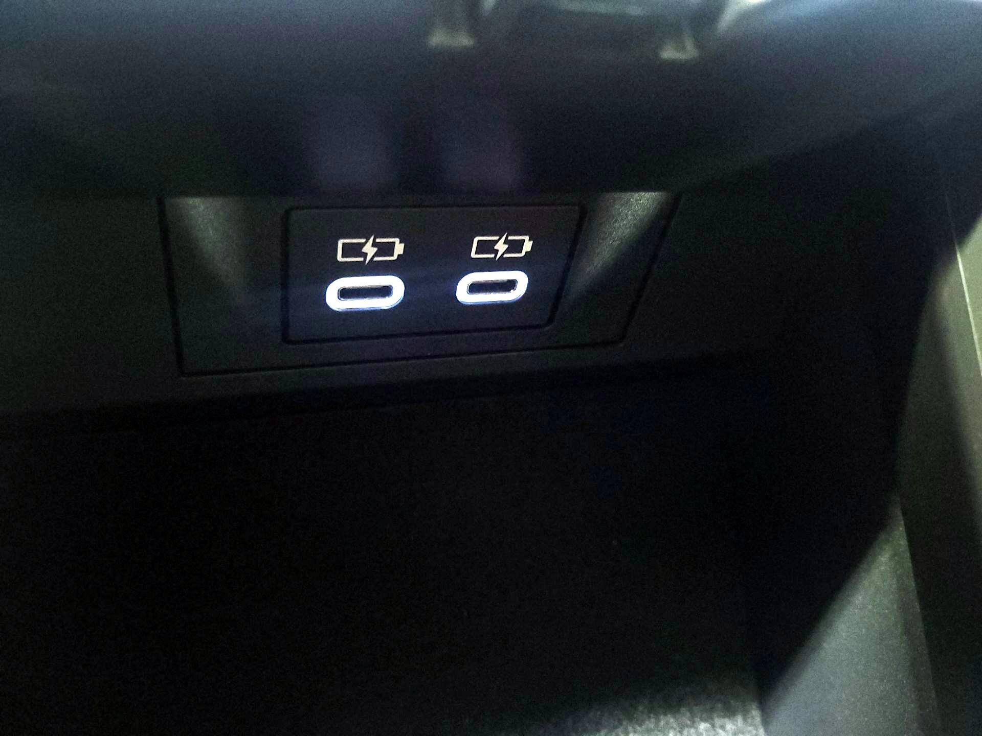 Thumbnail: 2024 Toyota Prius - 18