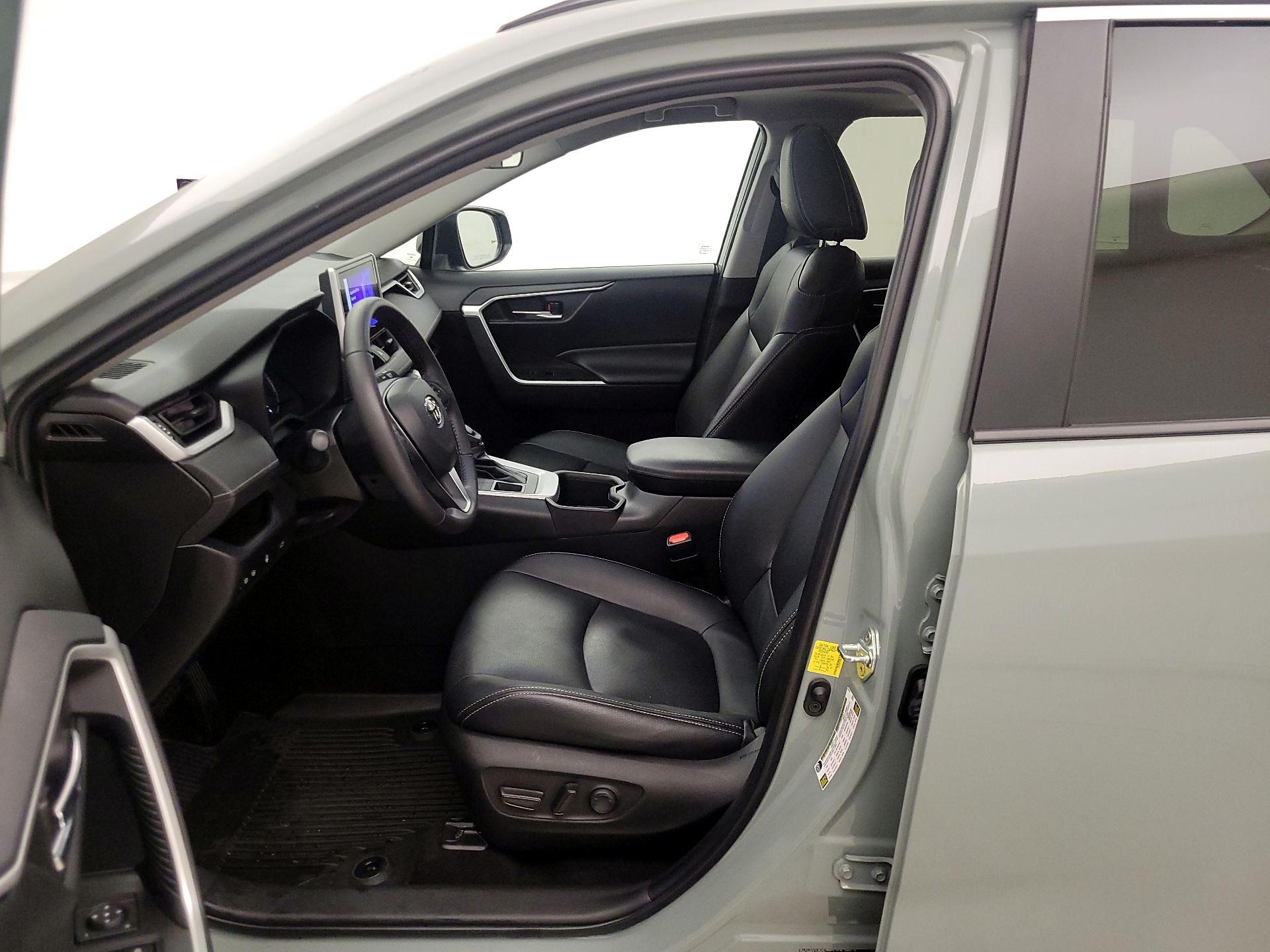 Thumbnail: 2023 Toyota RAV4 - 11