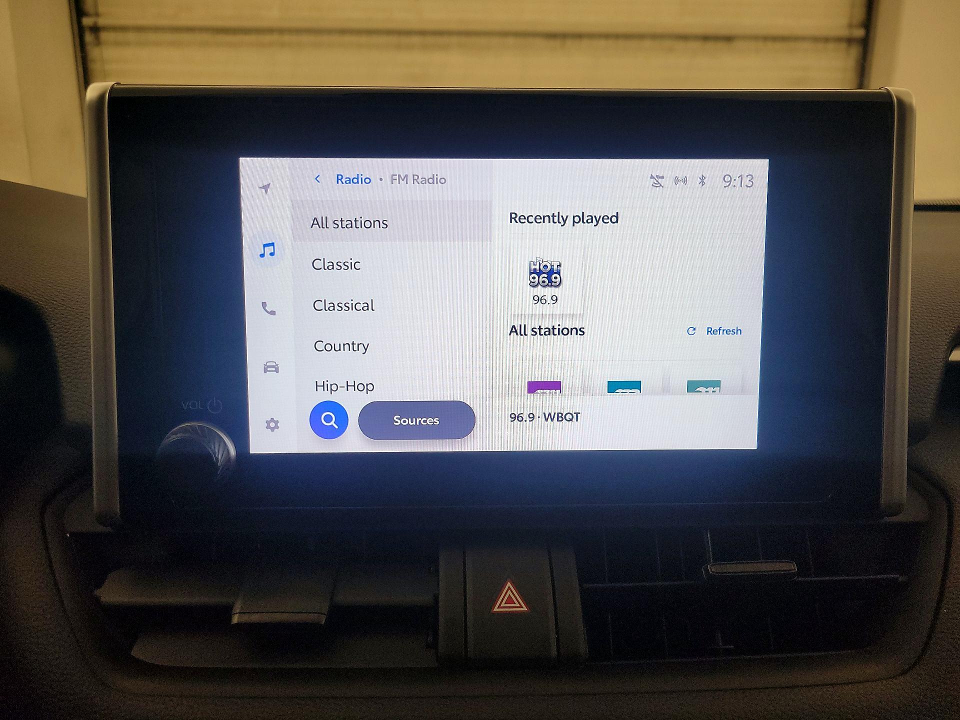 Thumbnail: 2023 Toyota RAV4 - 15