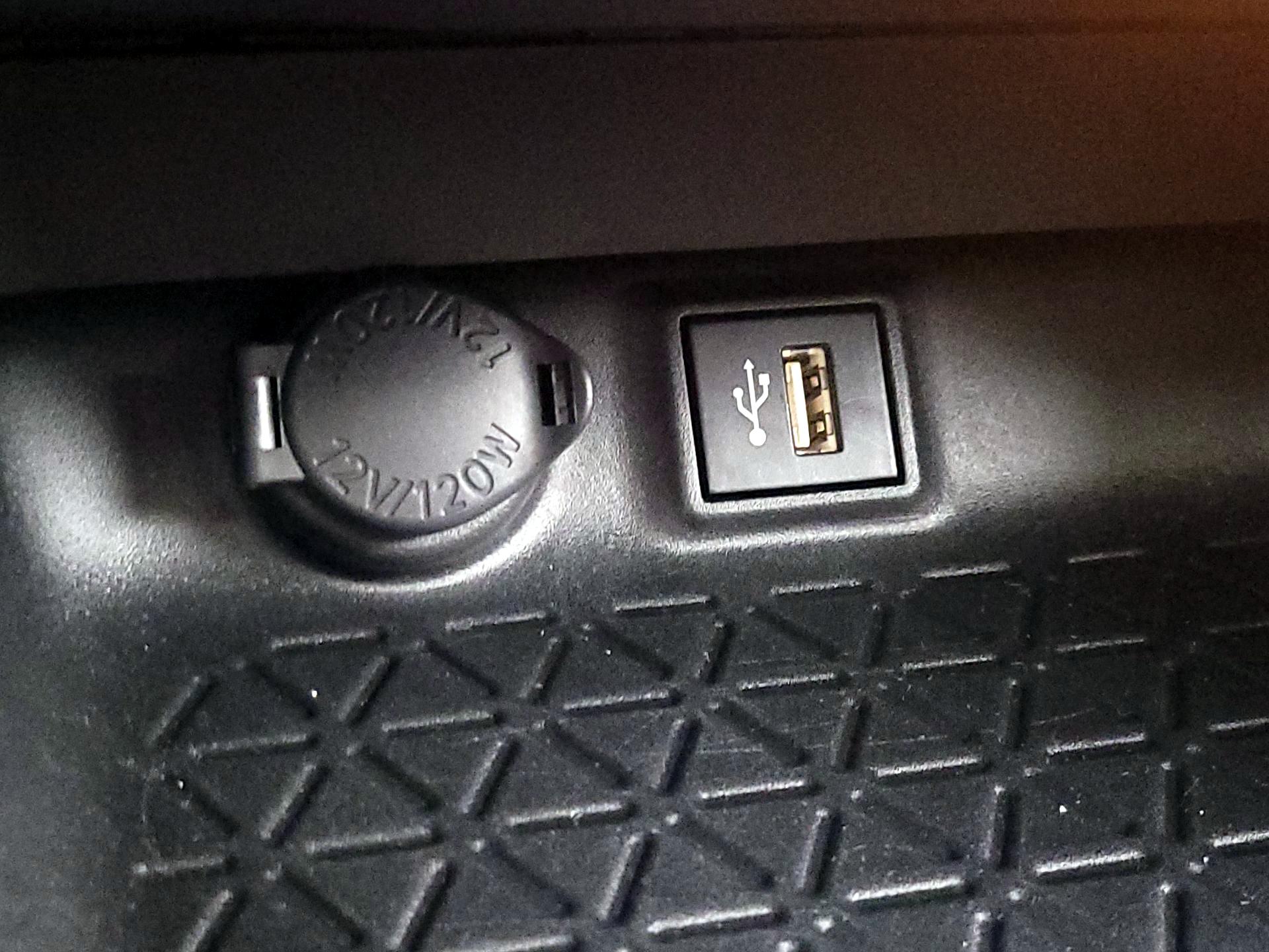 Thumbnail: 2023 Toyota RAV4 - 18