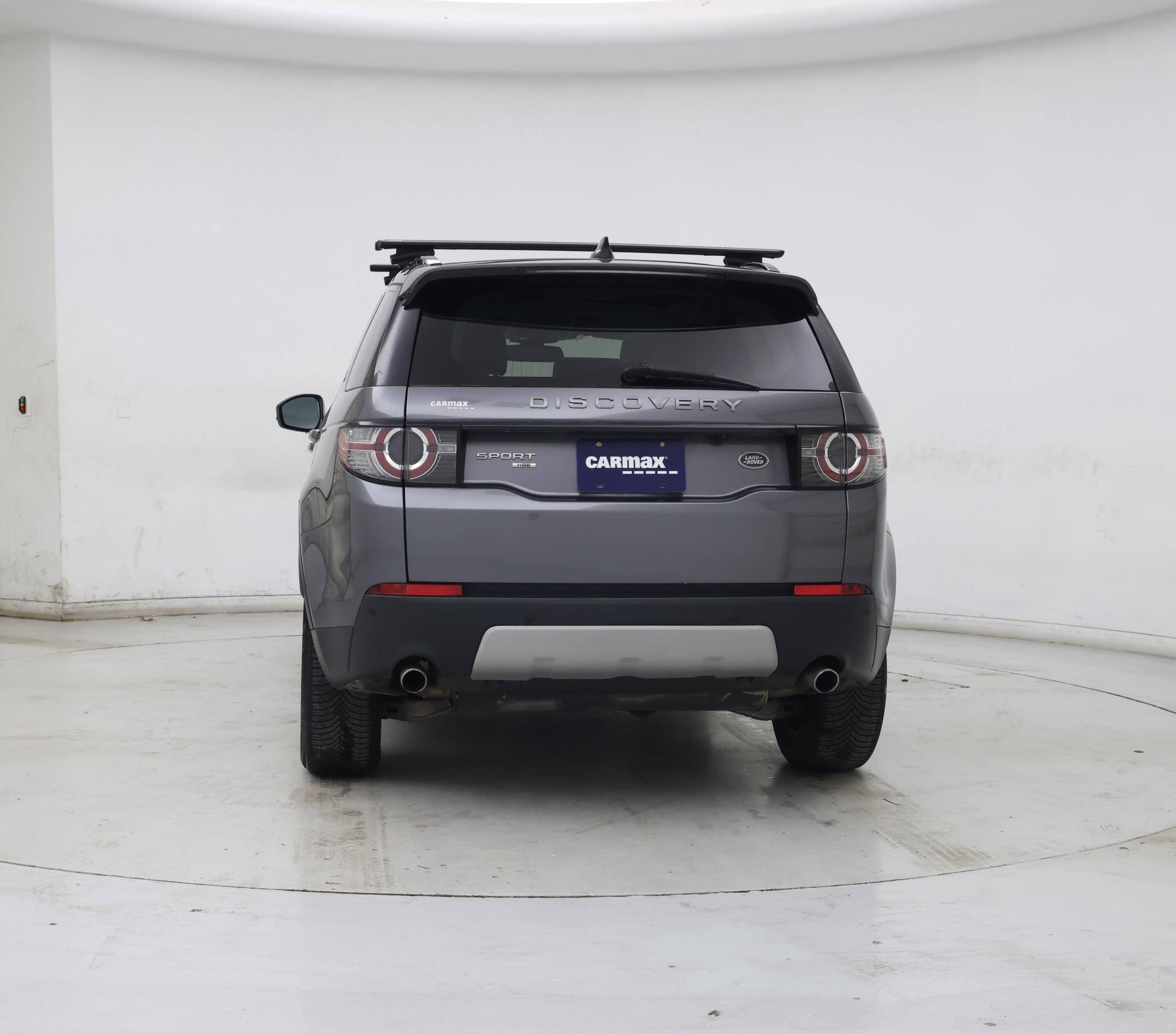 Thumbnail: 2017 Land Rover Discovery Sport - 6