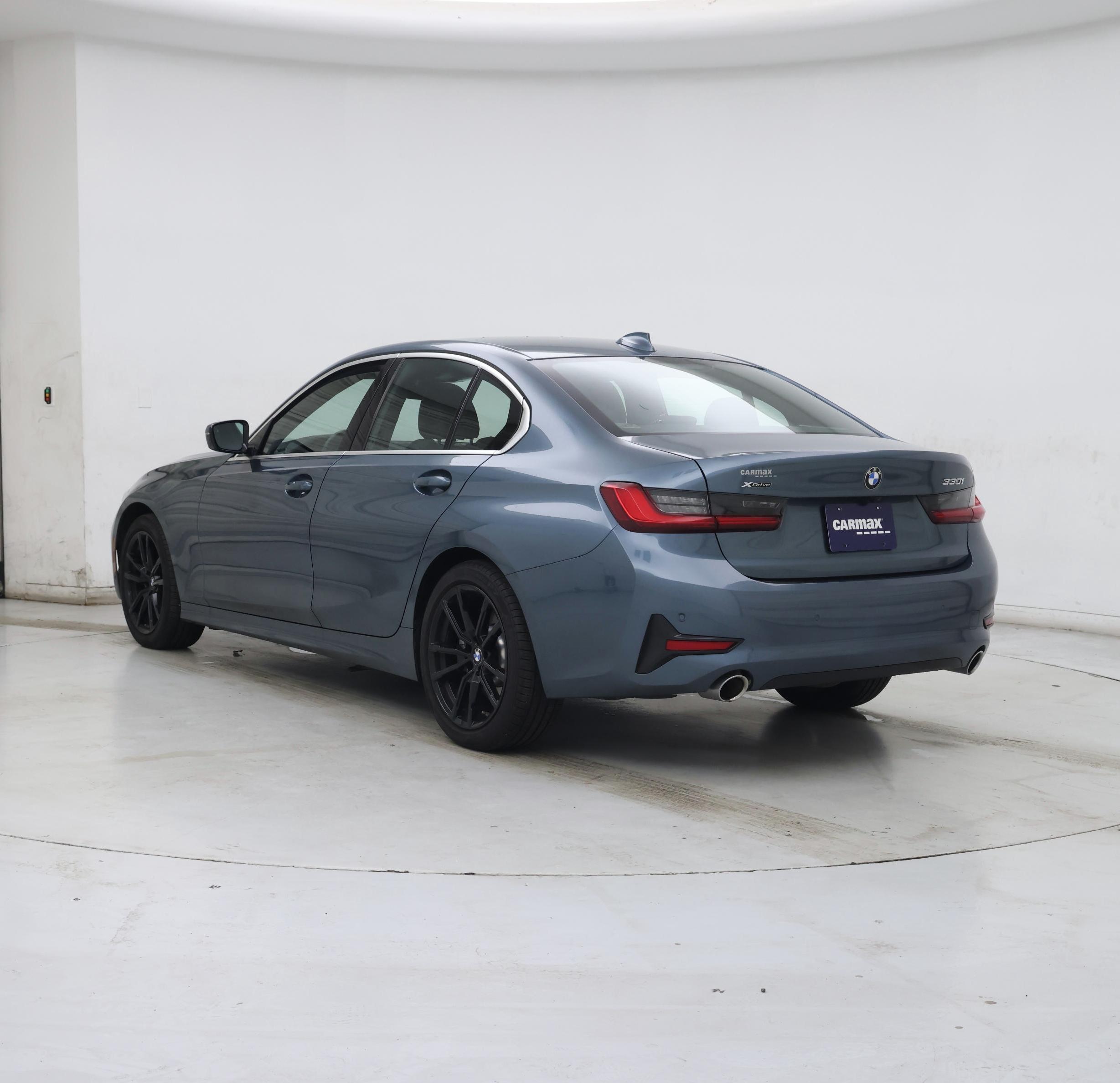 Thumbnail: 2021 BMW 3 Series - 2