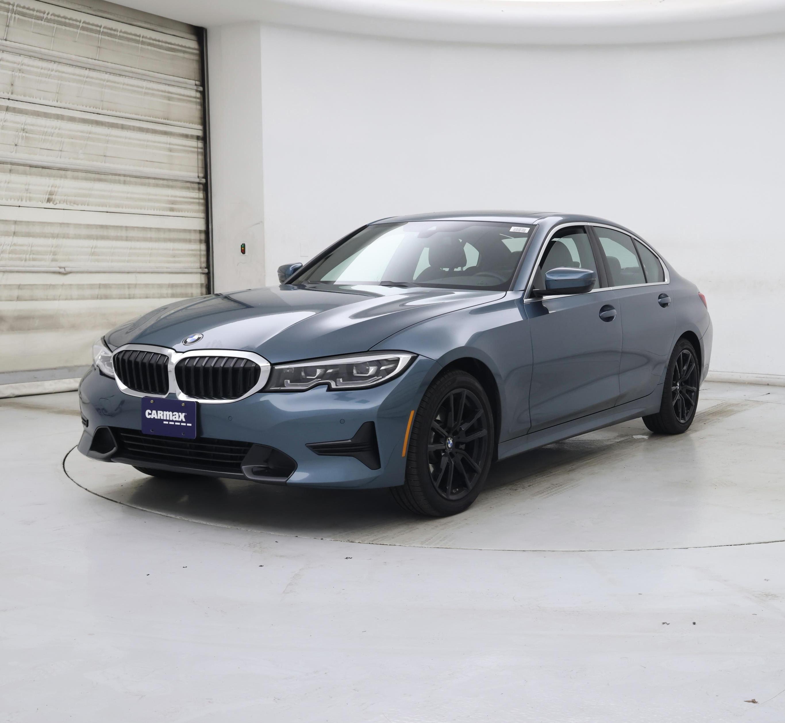 Thumbnail: 2021 BMW 3 Series - 4