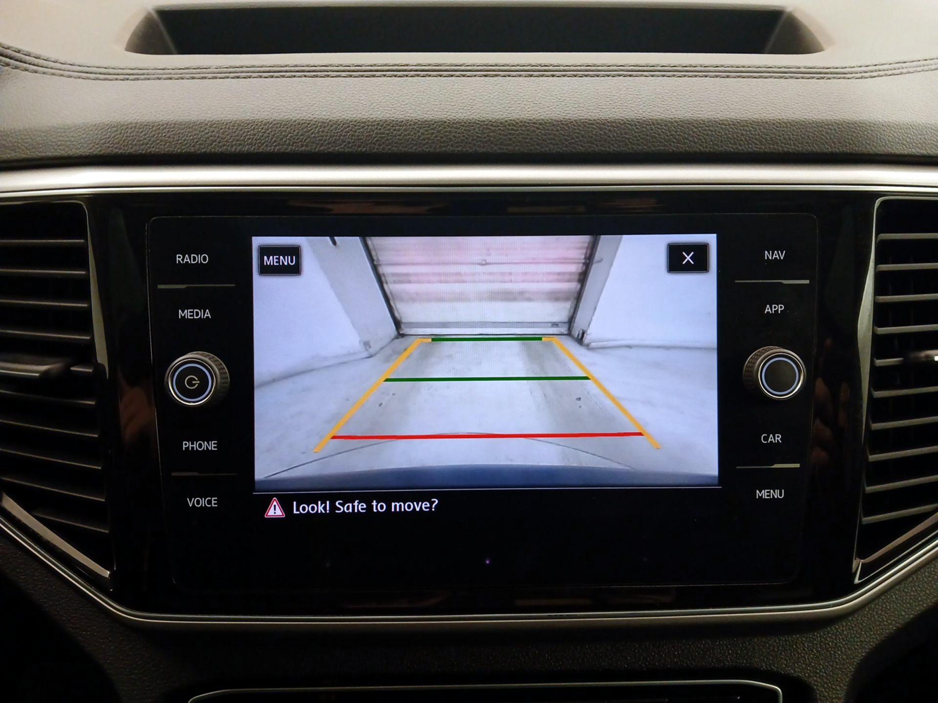 Thumbnail: 2019 Volkswagen Atlas - 15