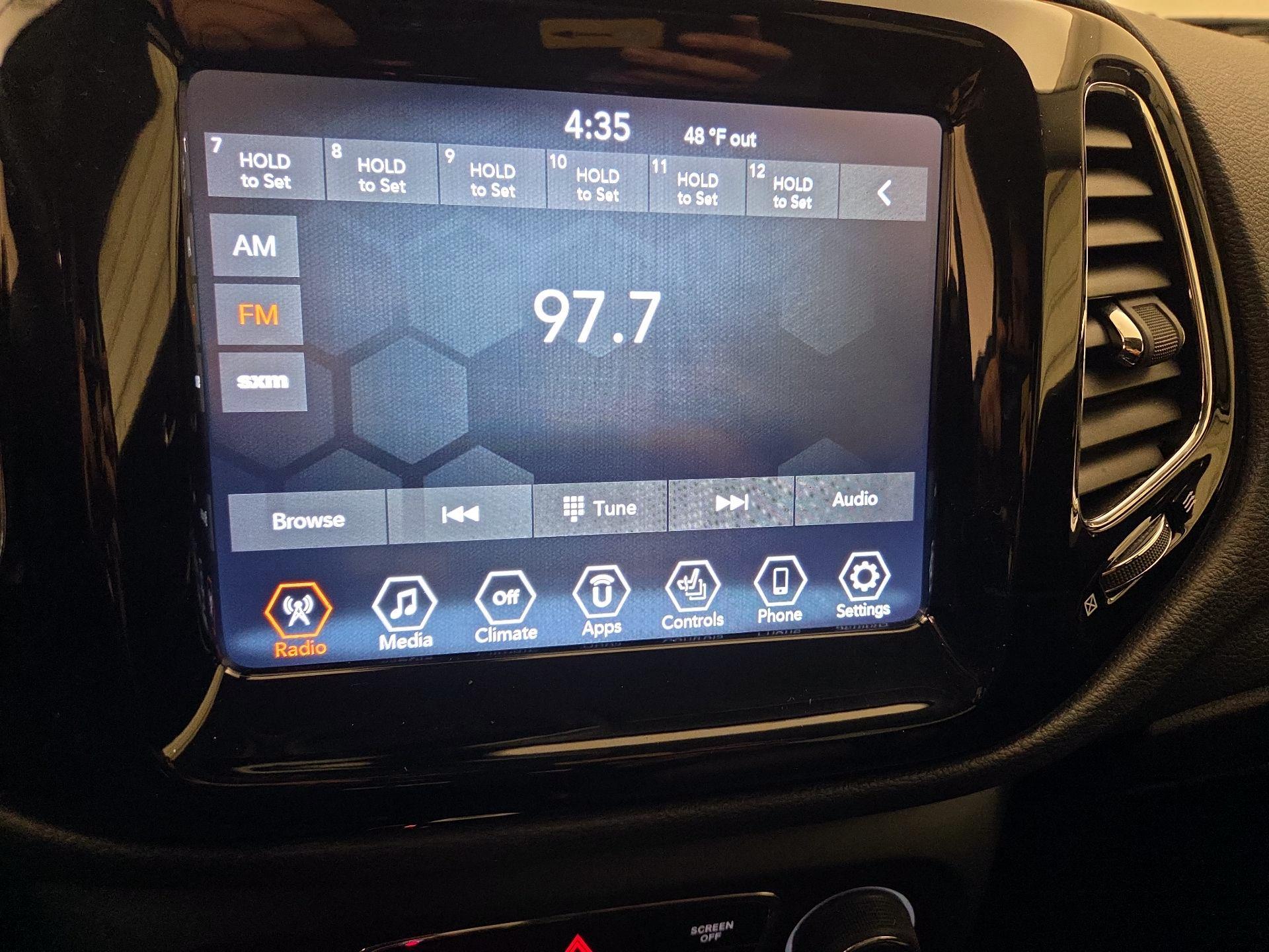 Thumbnail: 2019 Jeep Compass - 15