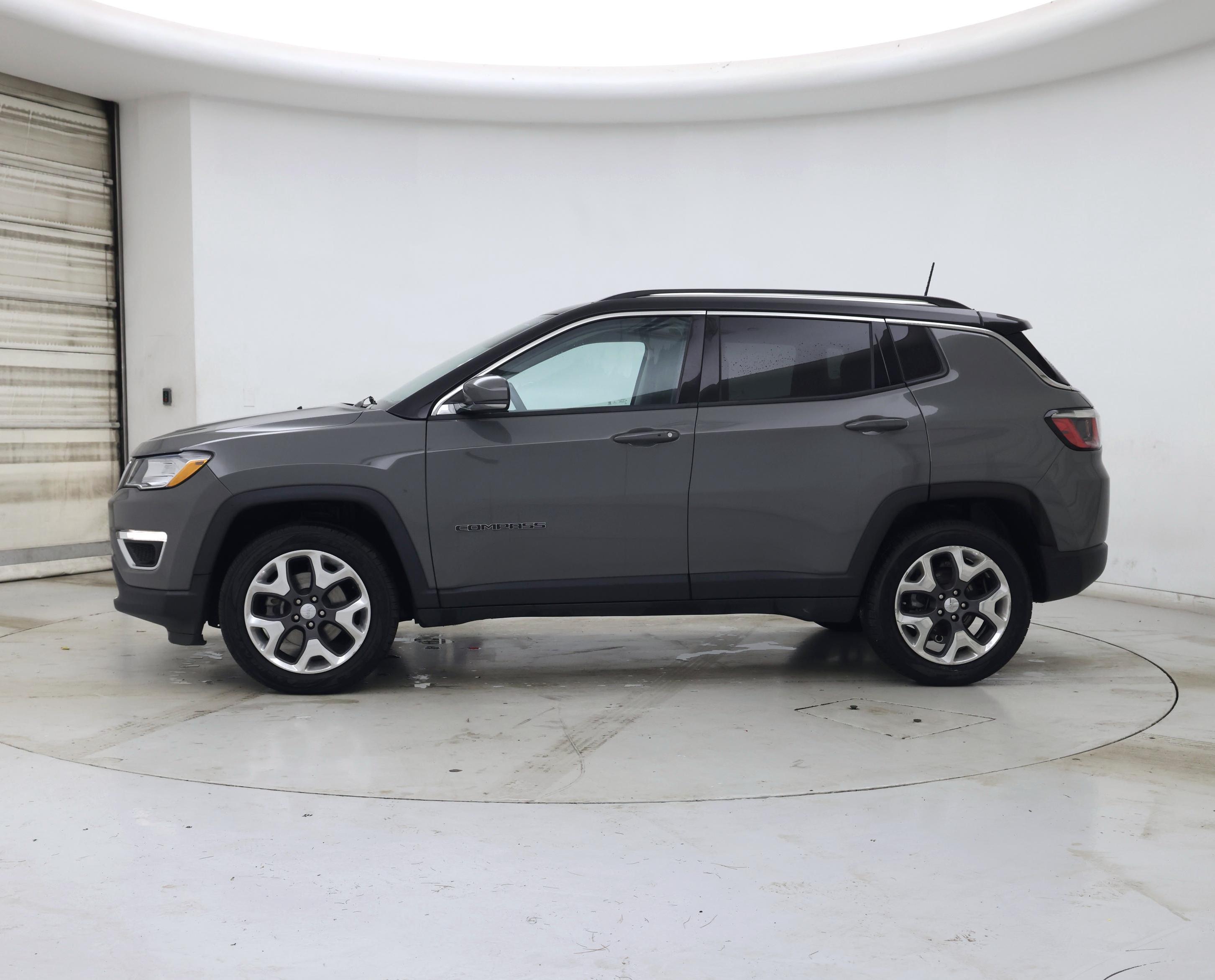 Thumbnail: 2019 Jeep Compass - 3