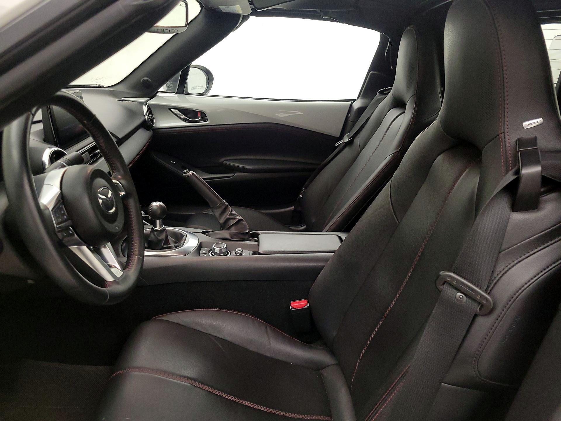 Thumbnail: 2019 Mazda MX-5 Miata - 11