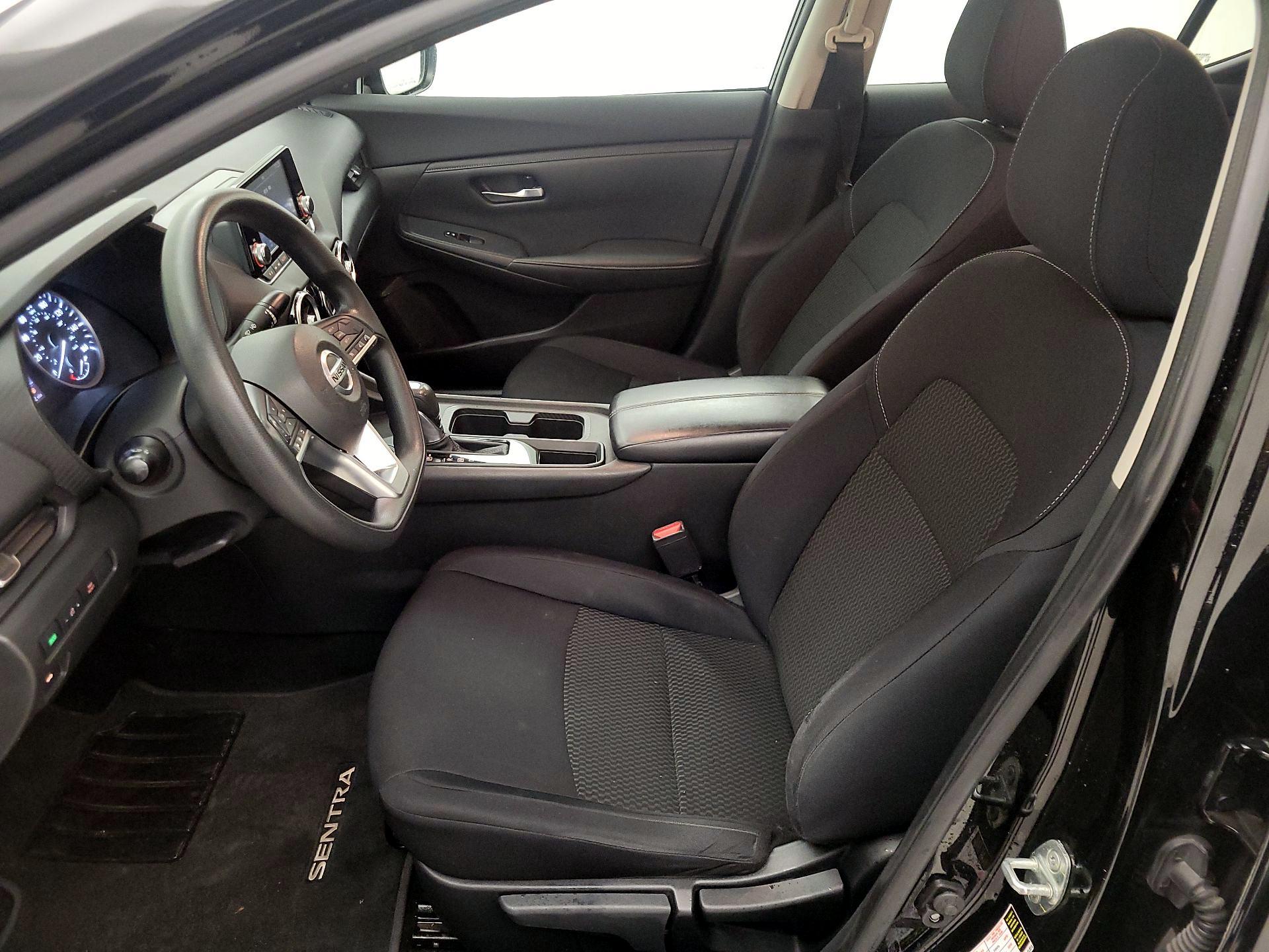 Thumbnail: 2021 Nissan Sentra - 11