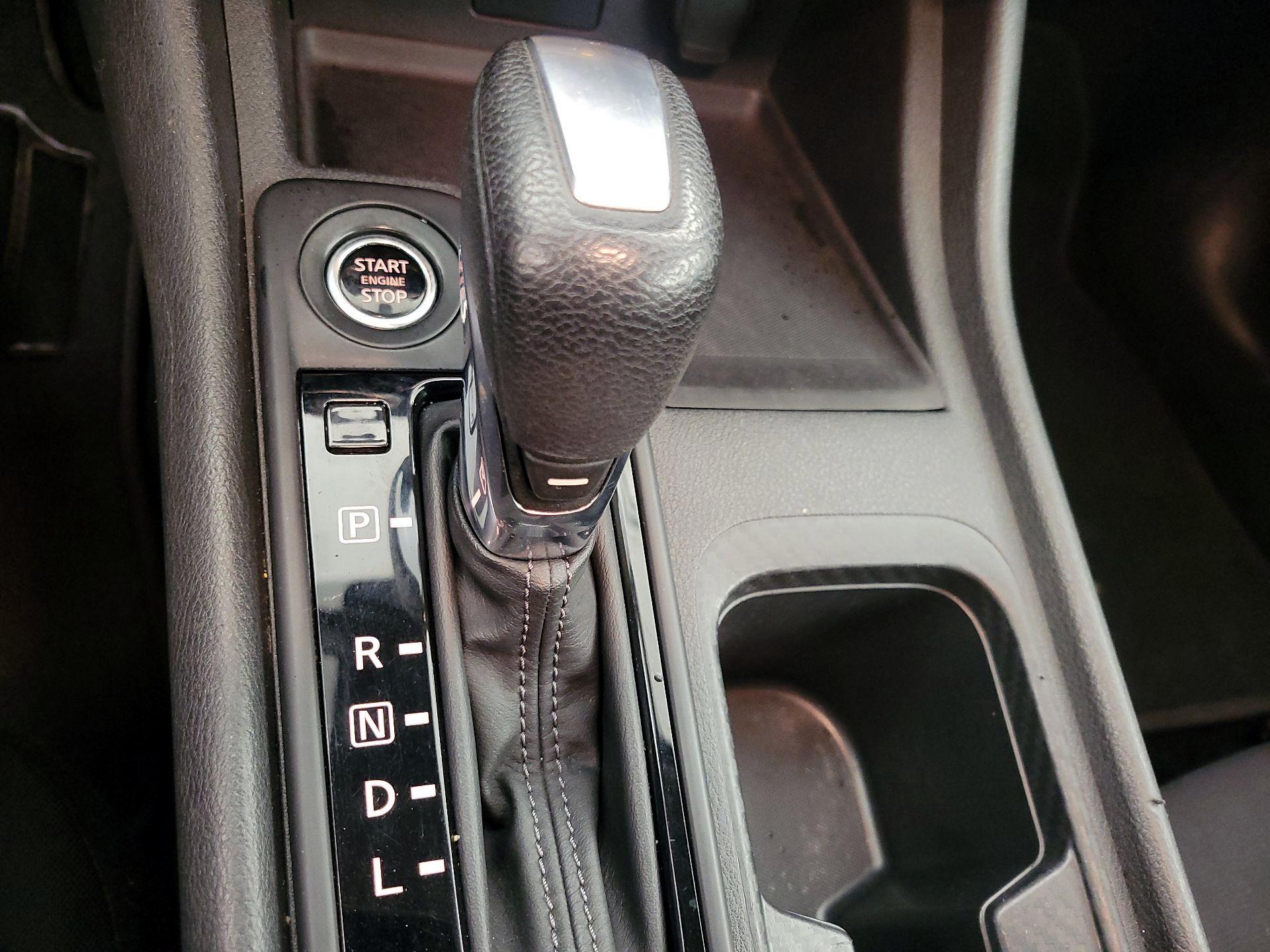 Thumbnail: 2021 Nissan Sentra - 17