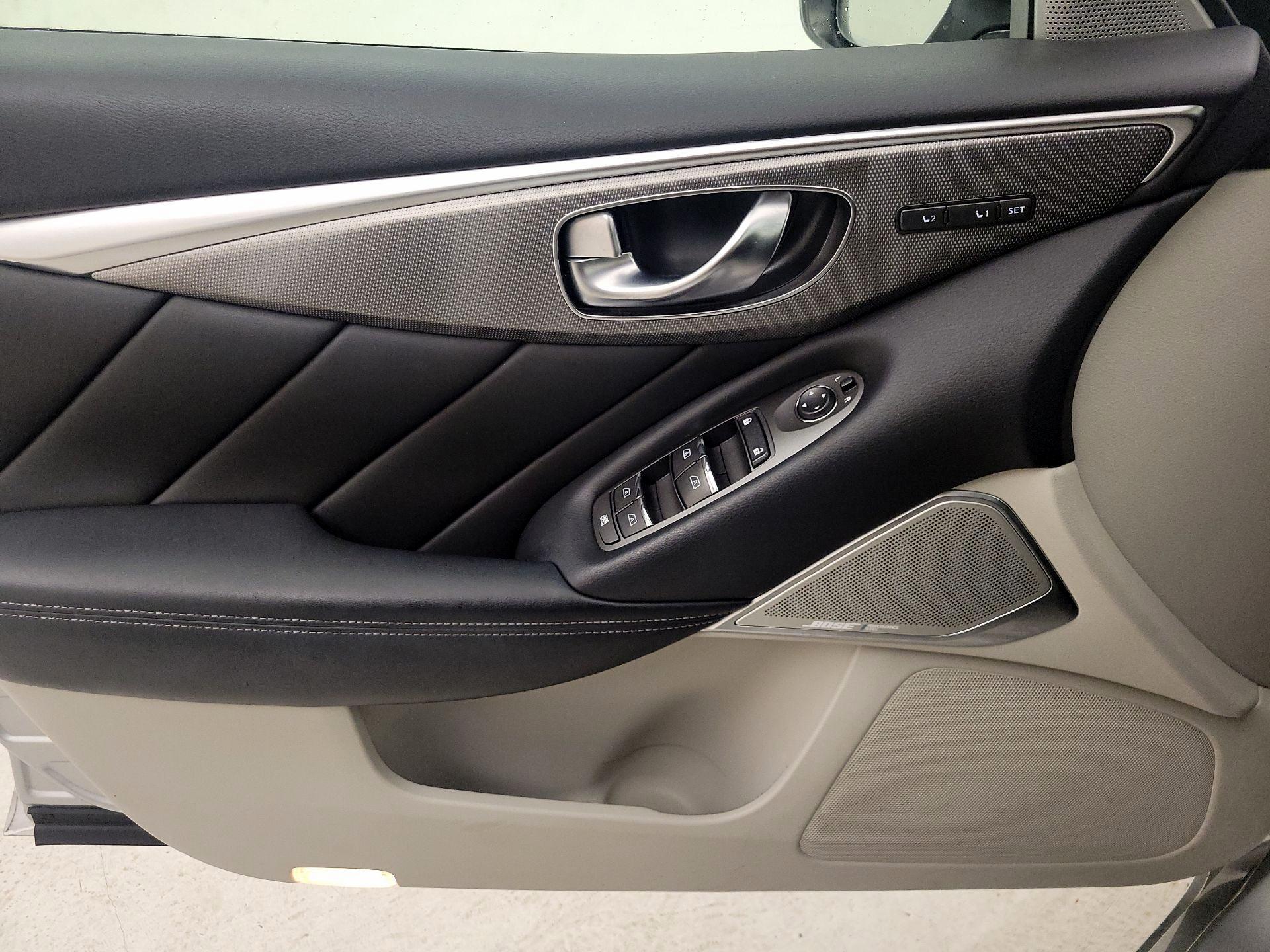 Thumbnail: 2017 INFINITI Q50 - 12