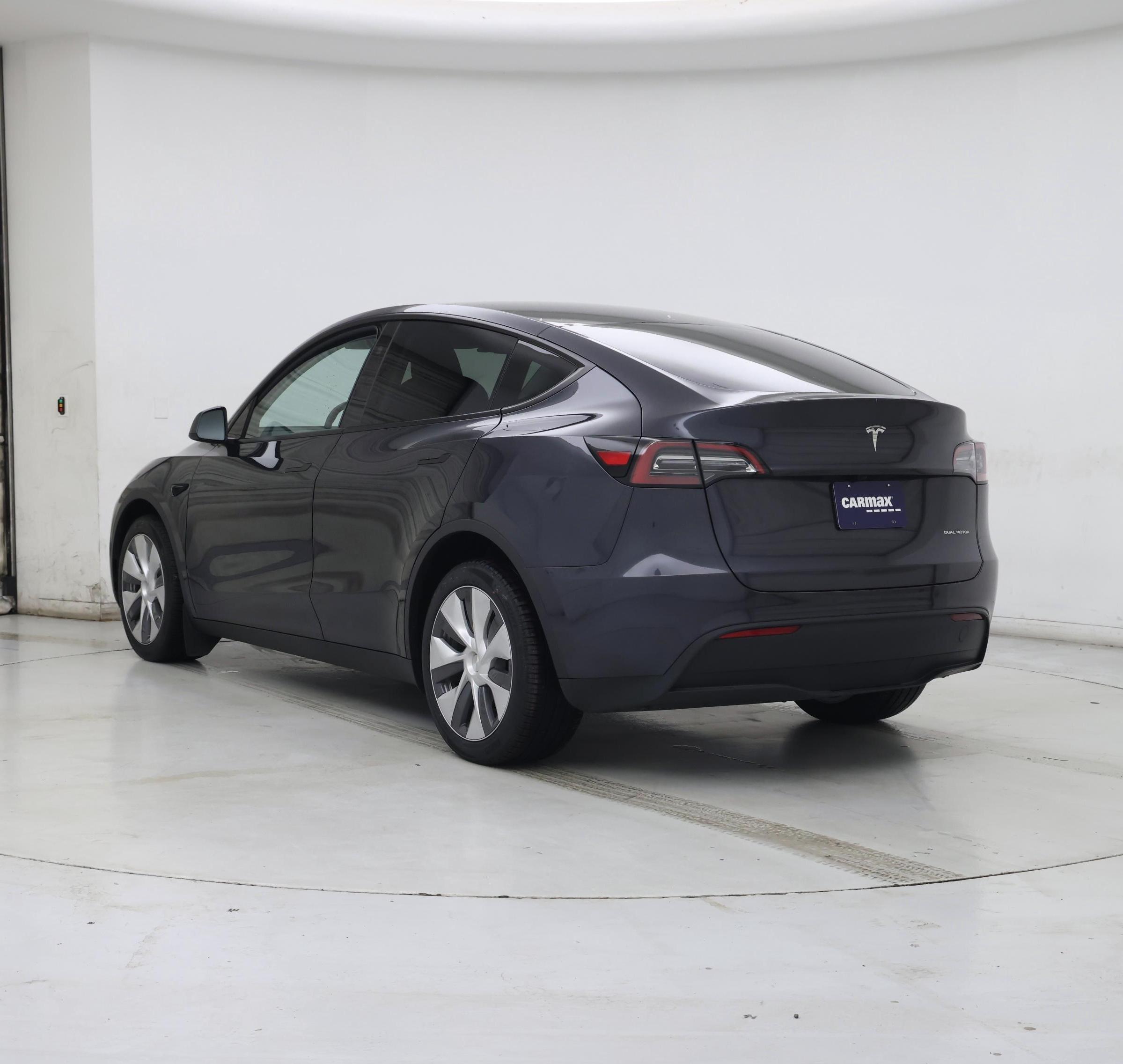 Thumbnail: 2024 Tesla Model Y - 2