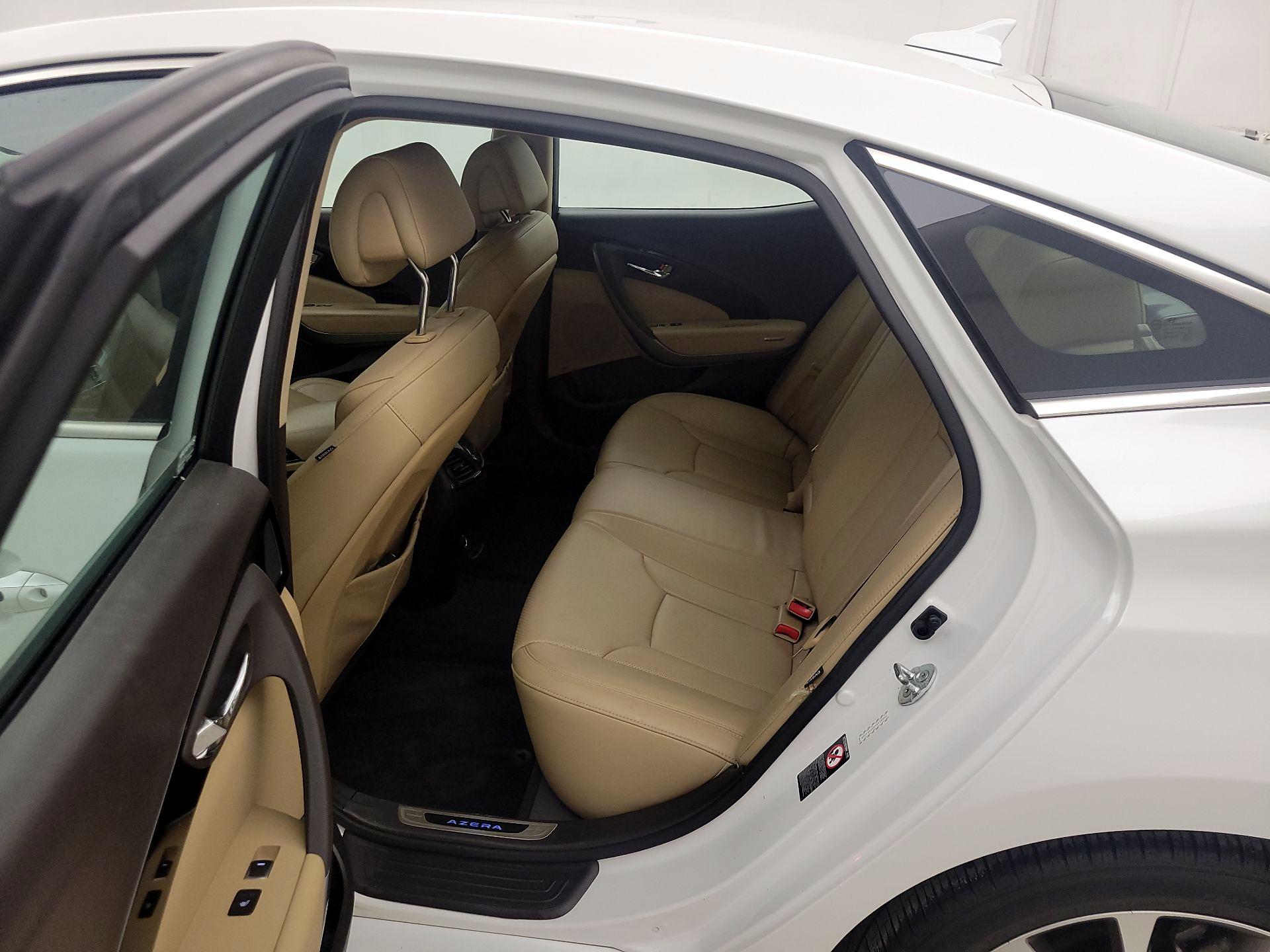 Thumbnail: 2015 Hyundai Azera - 19