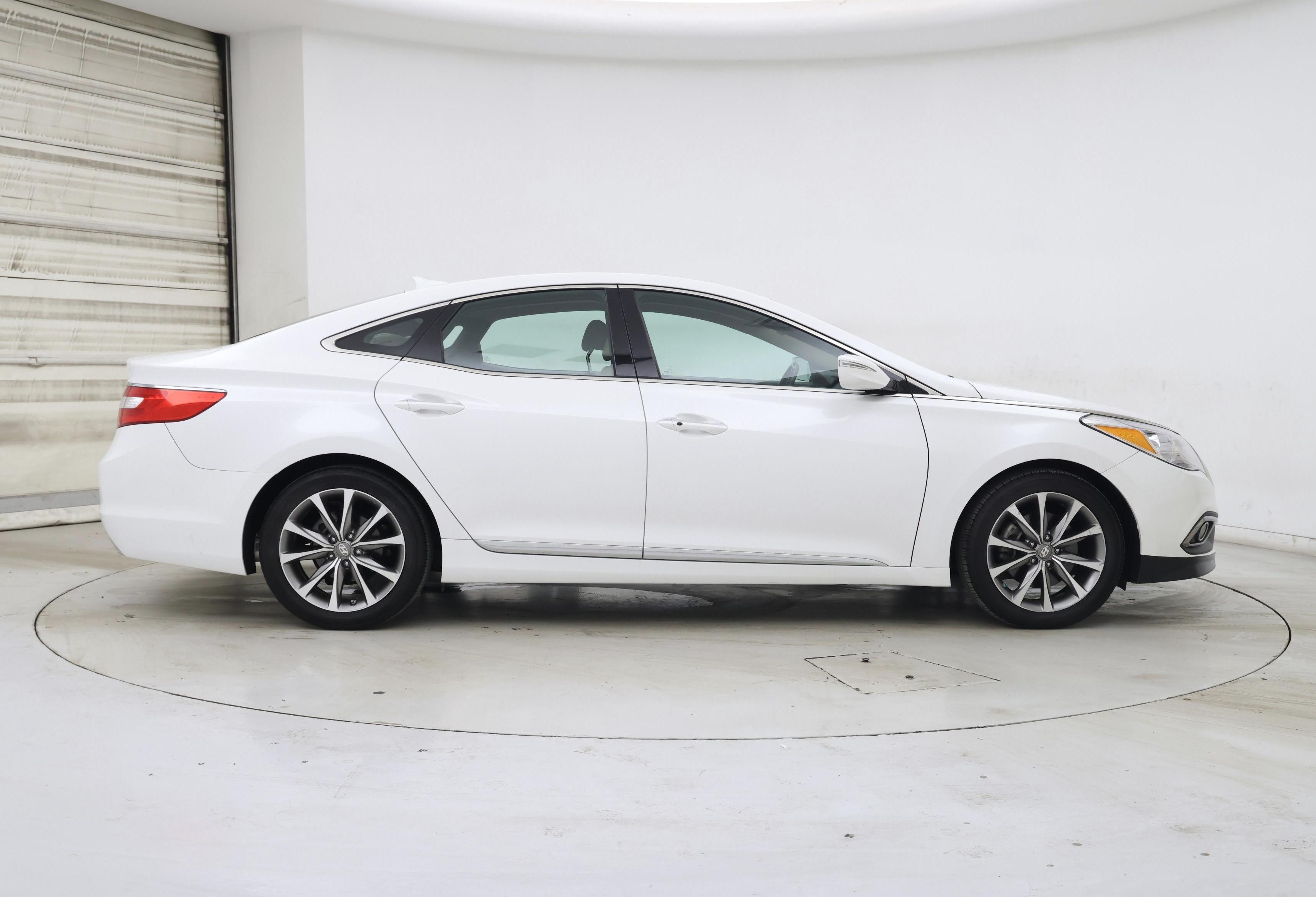 Thumbnail: 2015 Hyundai Azera - 7