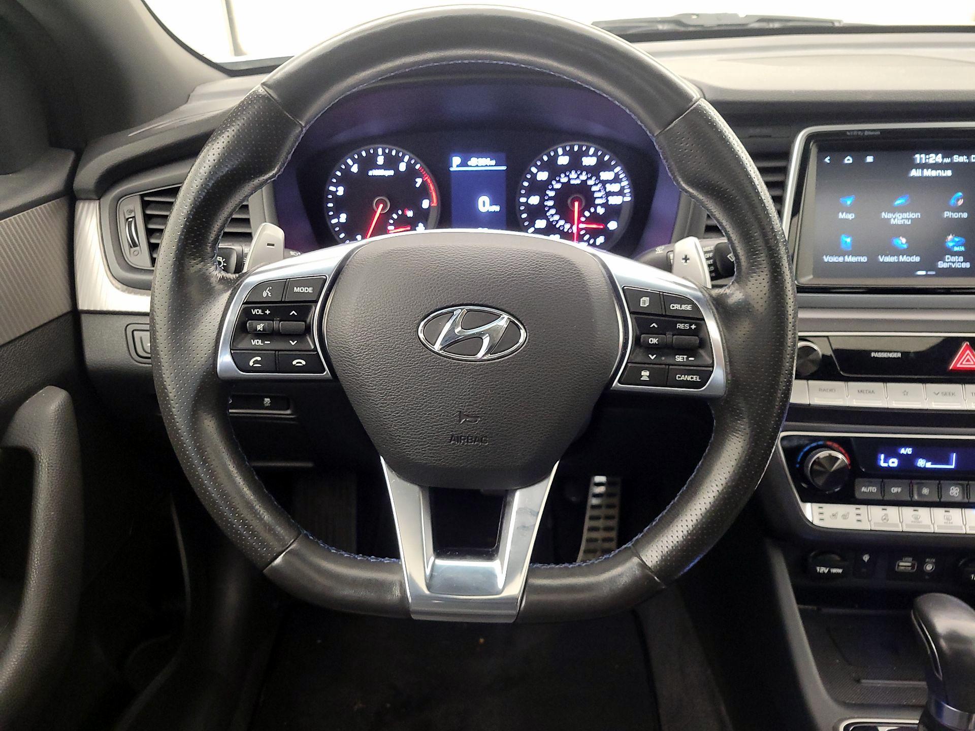 Thumbnail: 2018 Hyundai Sonata - 10