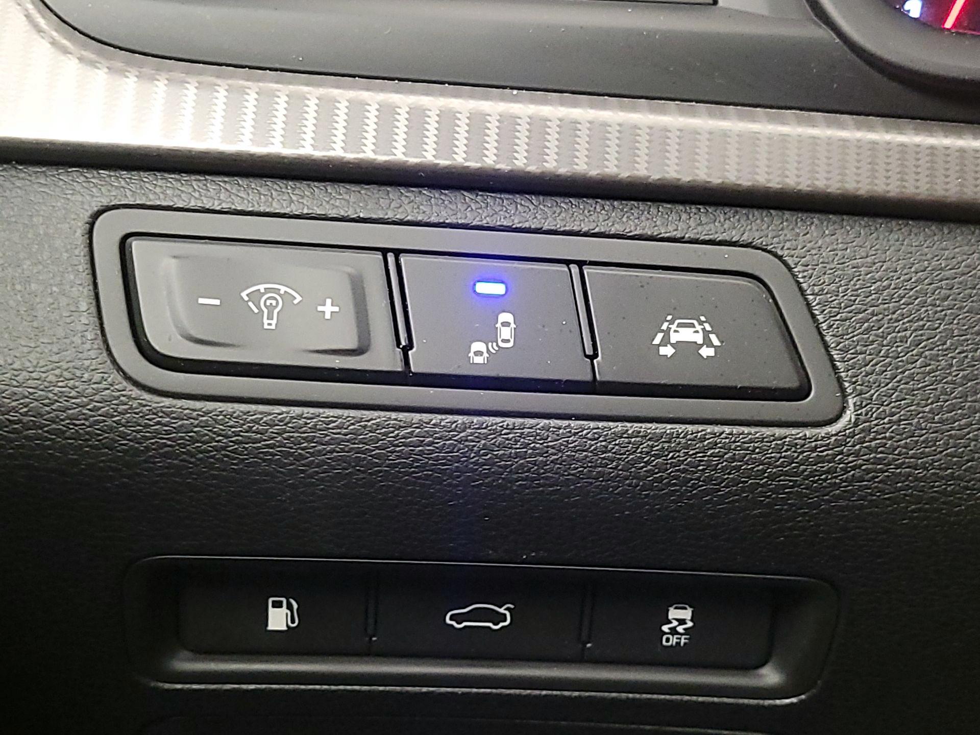 Thumbnail: 2018 Hyundai Sonata - 13