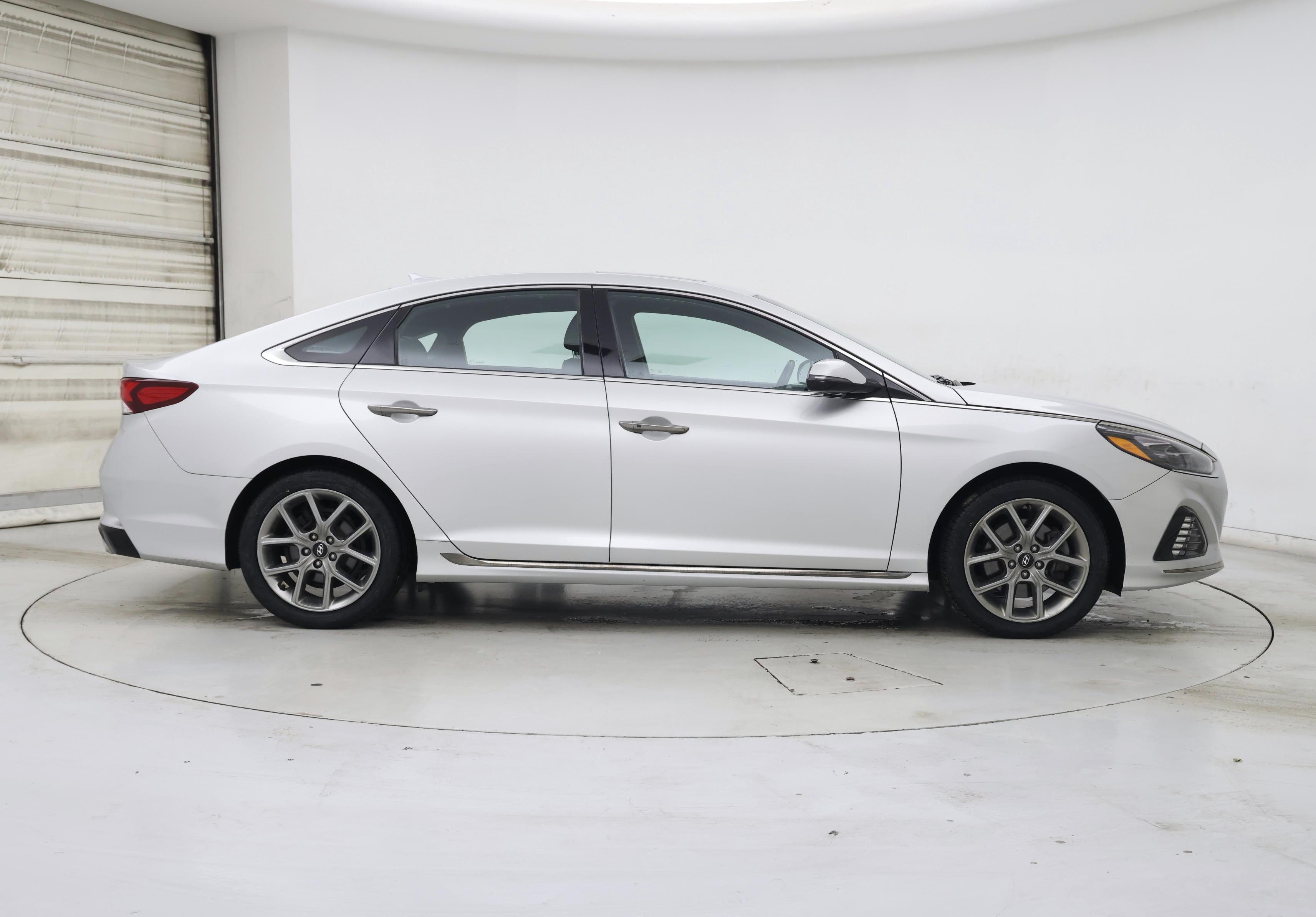 Thumbnail: 2018 Hyundai Sonata - 7