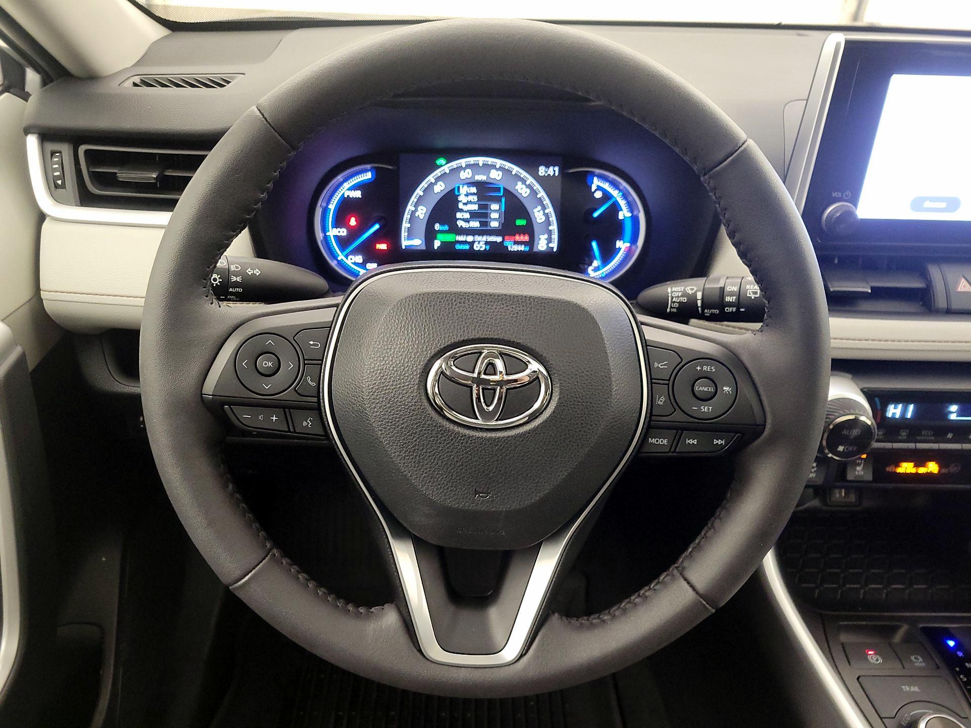 Thumbnail: 2024 Toyota RAV4 - 10