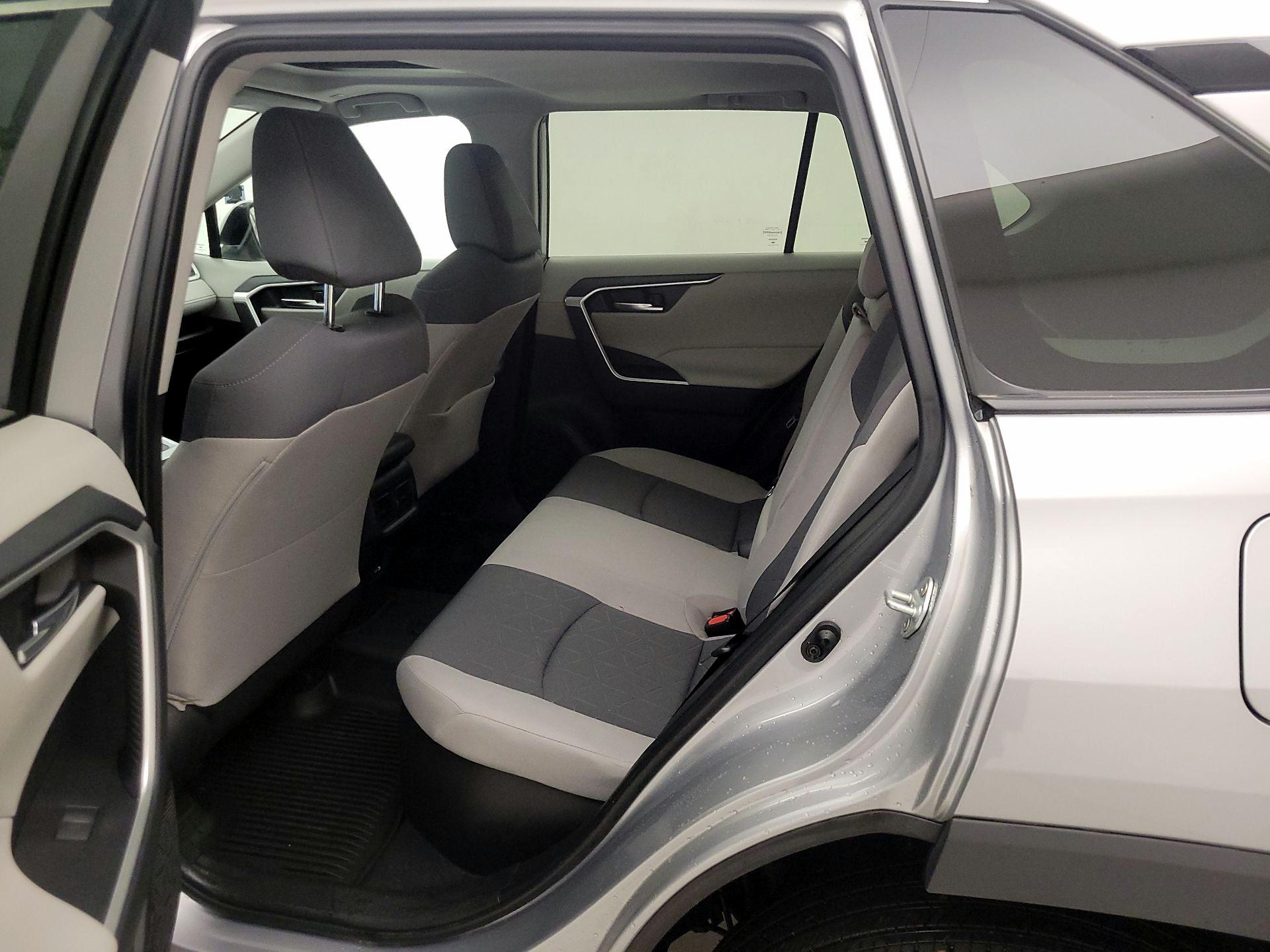 Thumbnail: 2024 Toyota RAV4 - 20