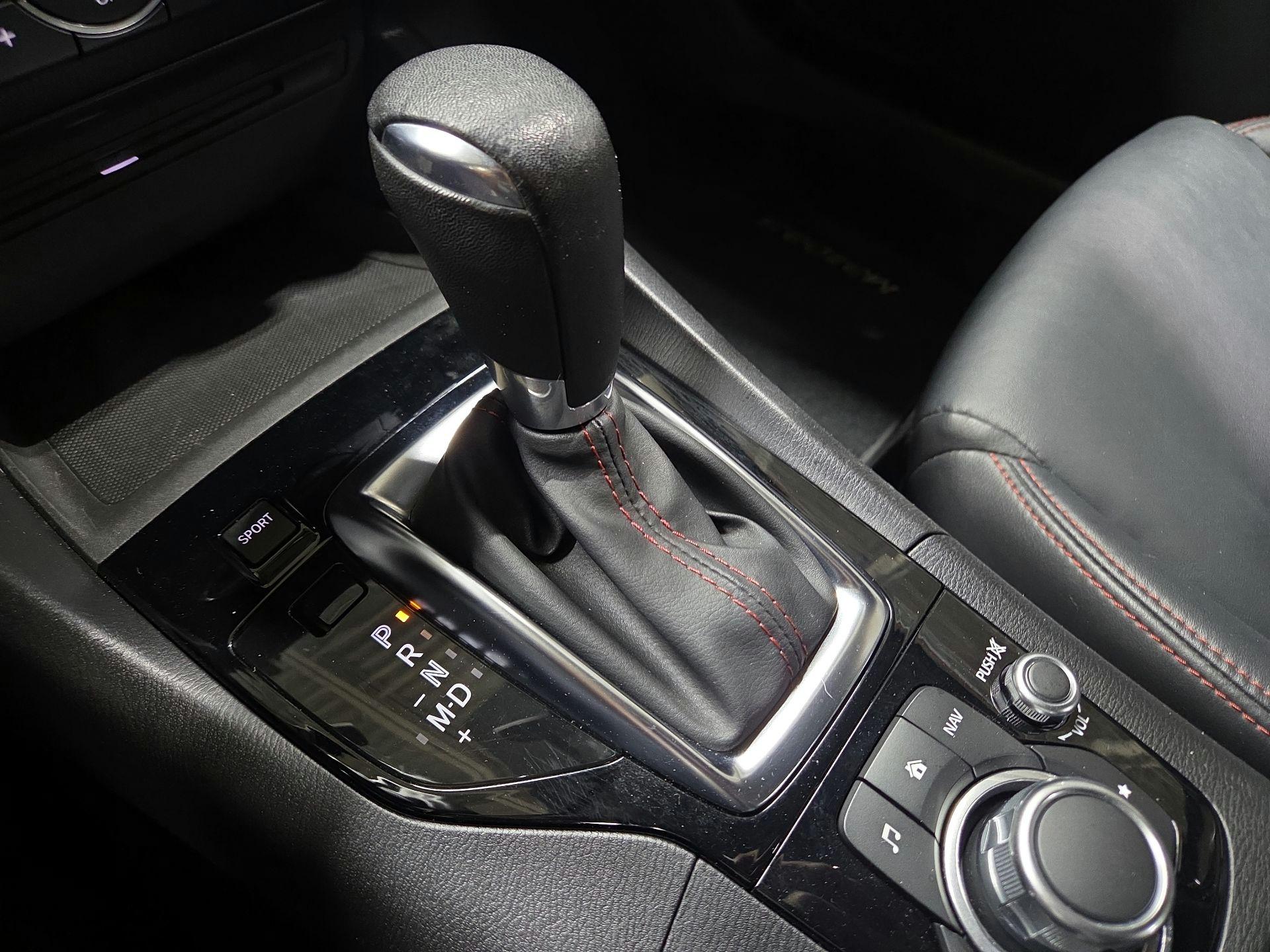 Thumbnail: 2015 Mazda Mazda3 - 18