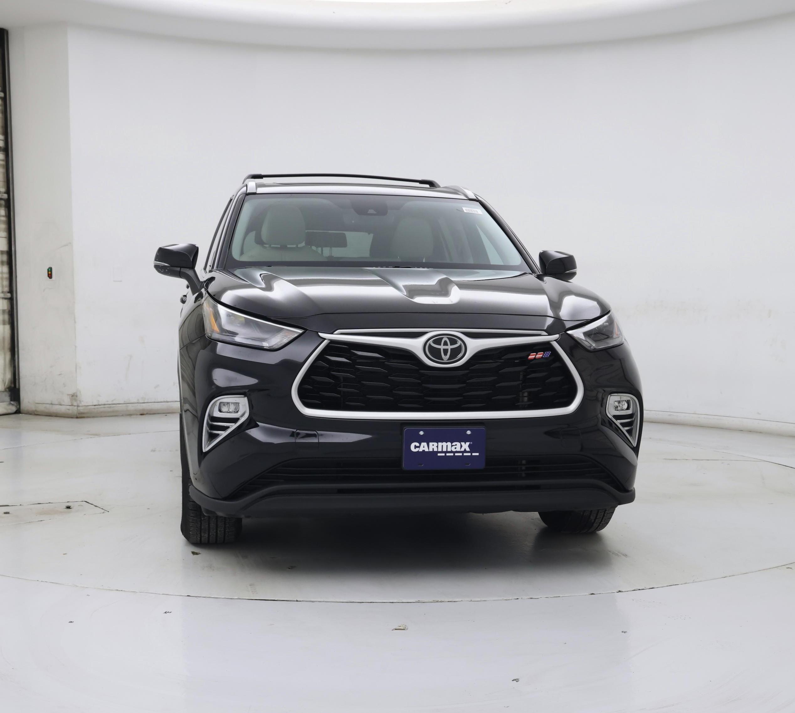 Thumbnail: 2023 Toyota Highlander - 5