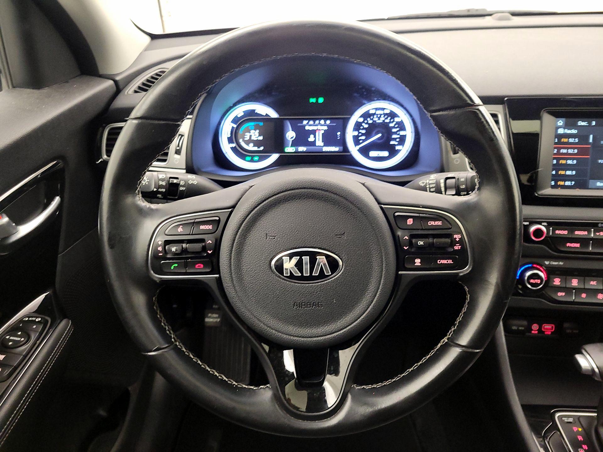 Thumbnail: 2017 Kia Niro - 10